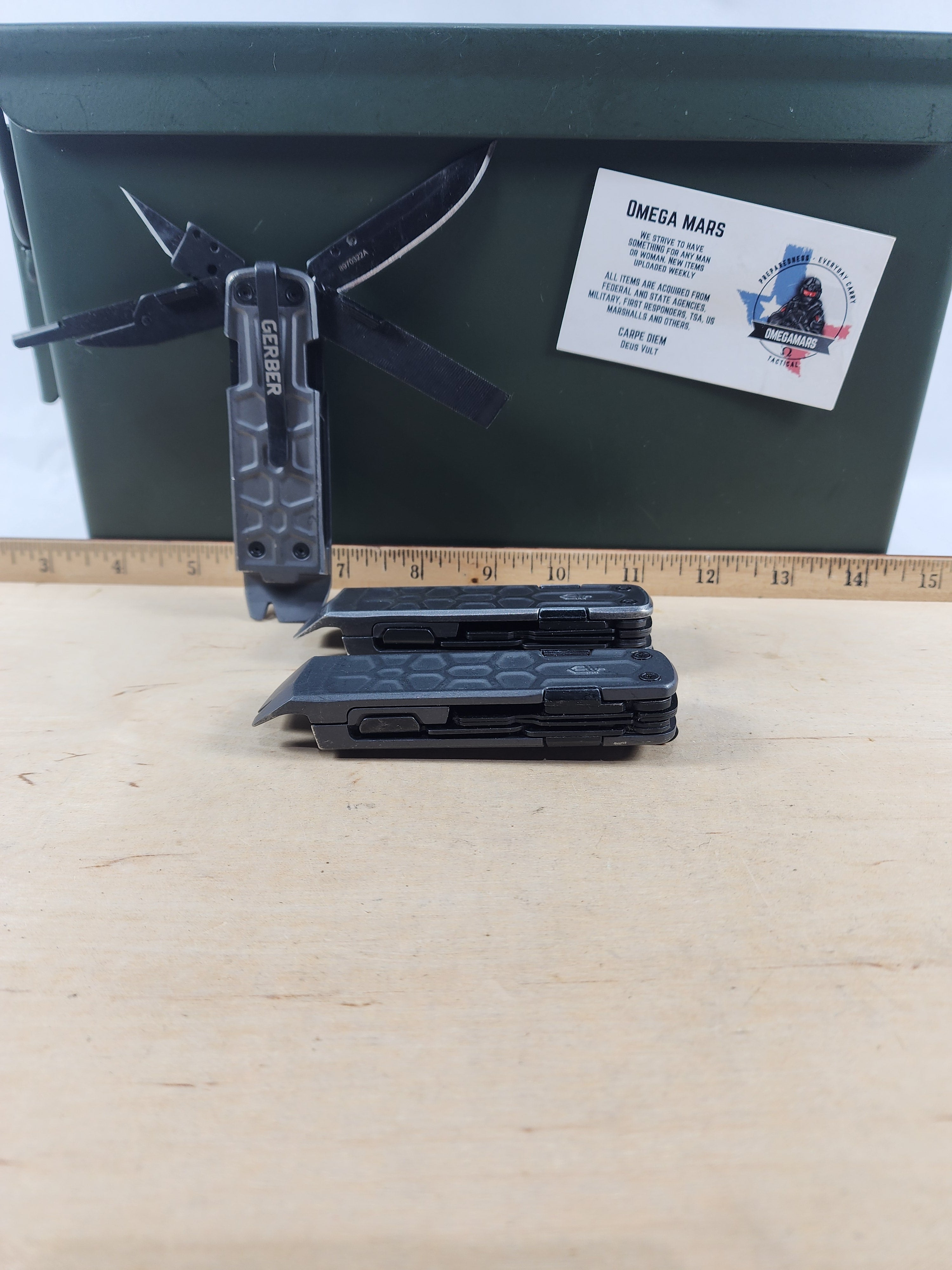GERBER Lockdown Pry Multitool - Light Usage