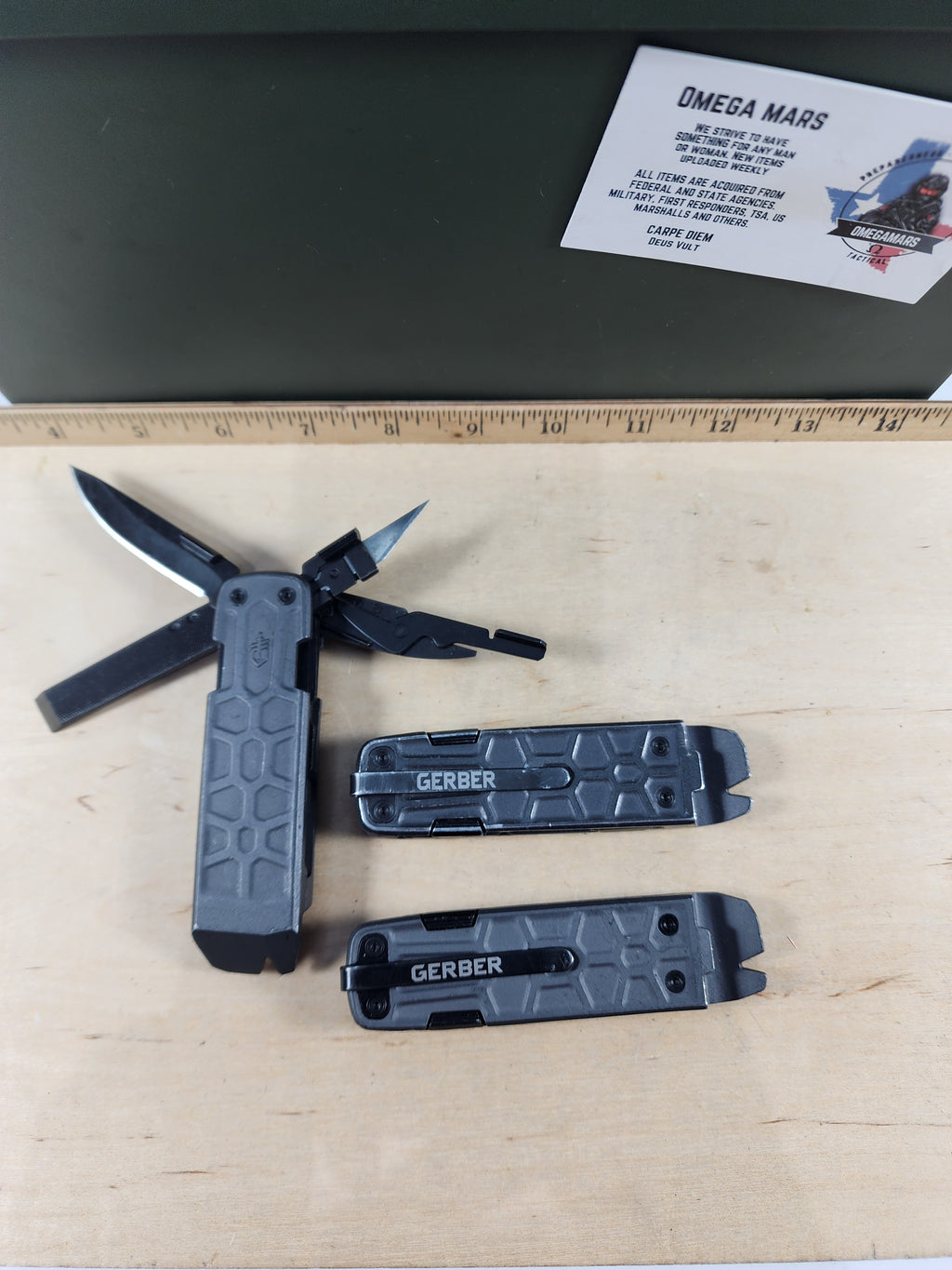 GERBER Lockdown Pry Multitool - Light Usage