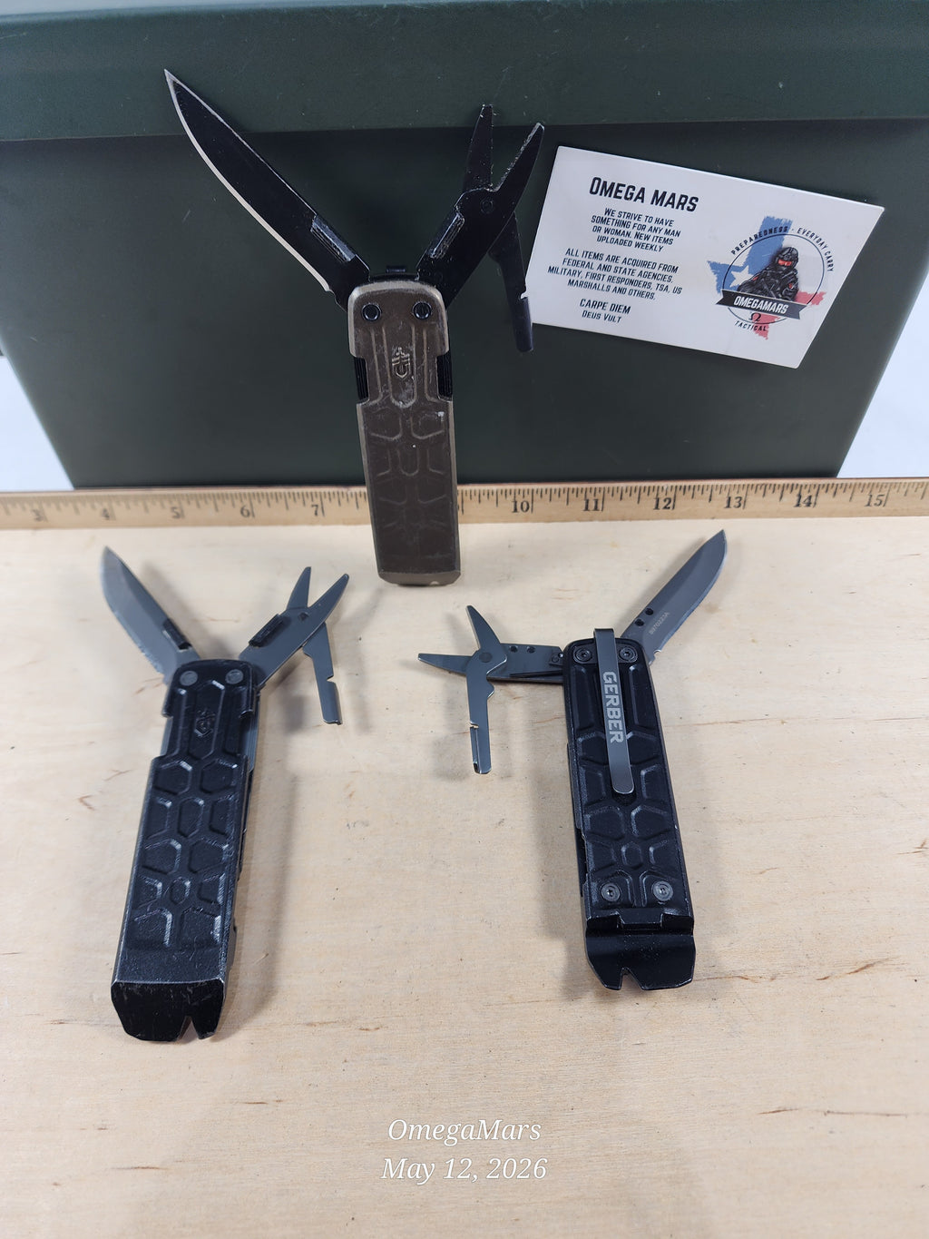 GERBER Lockdown Slim Pry Multitool - Light Usage