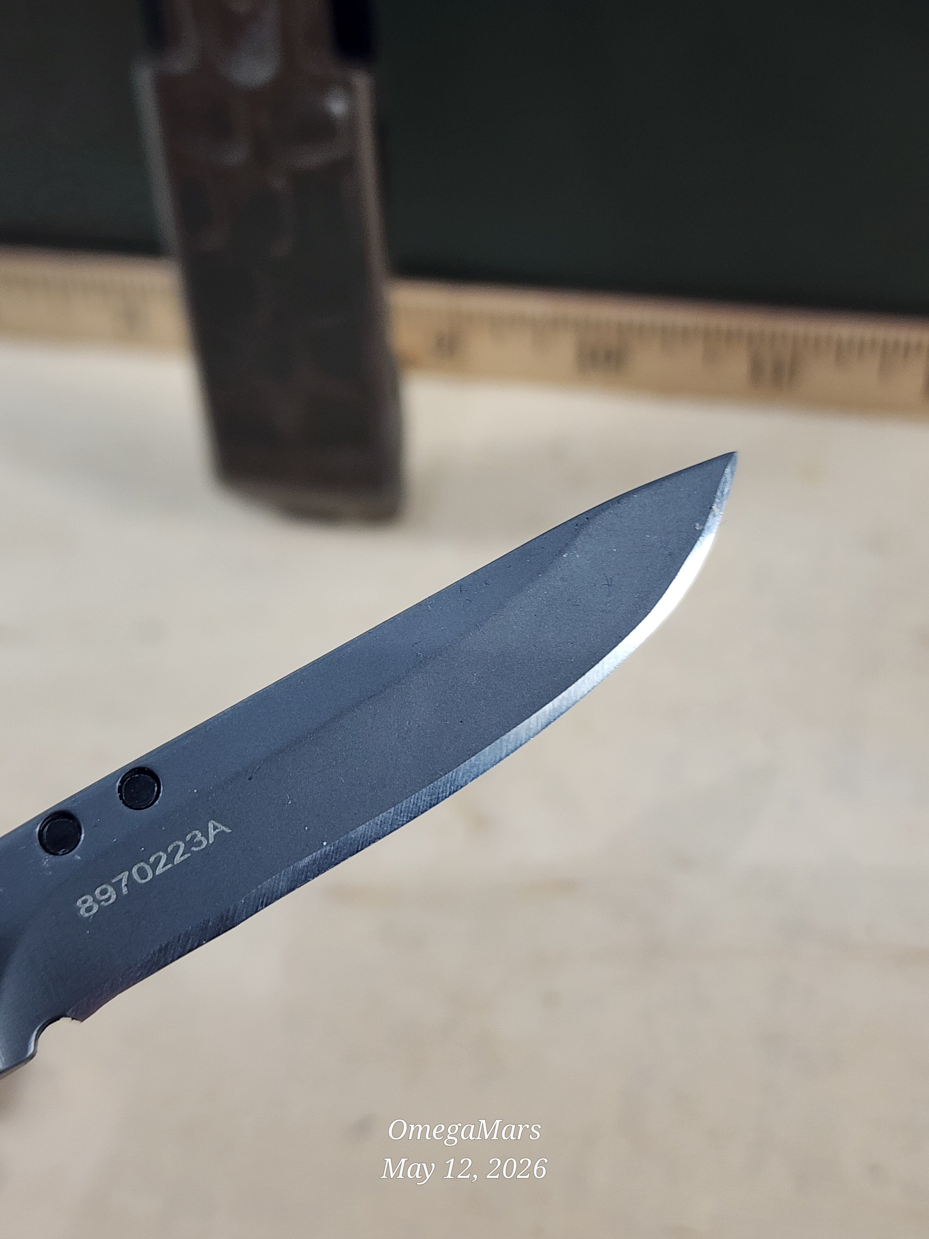 GERBER Lockdown Slim Pry Multitool - Light Usage