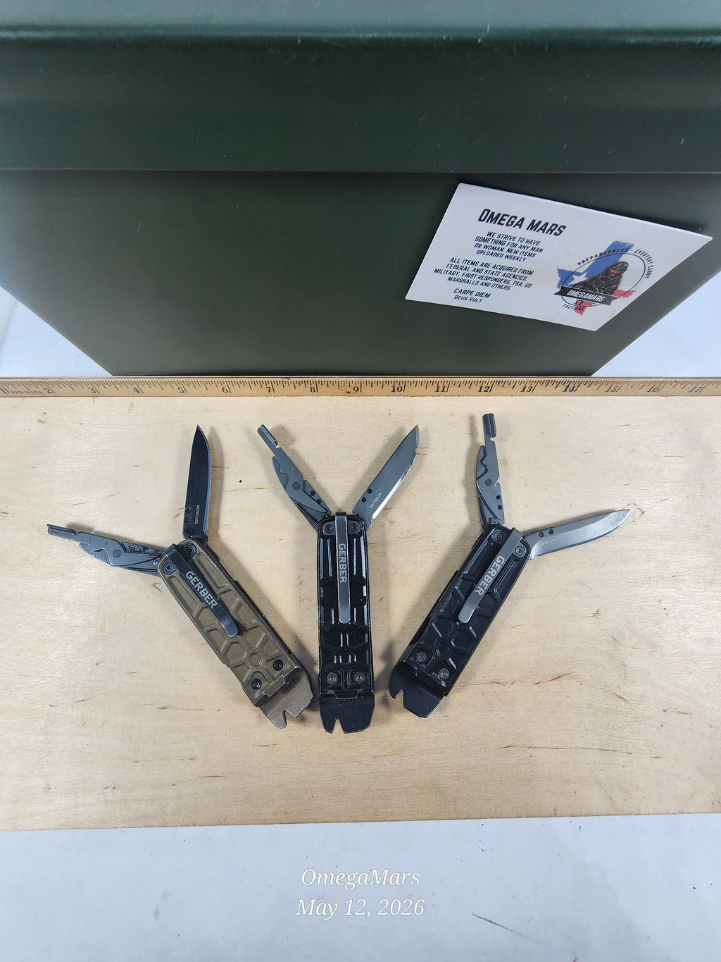 GERBER Lockdown Slim Pry Multitool - Light Usage