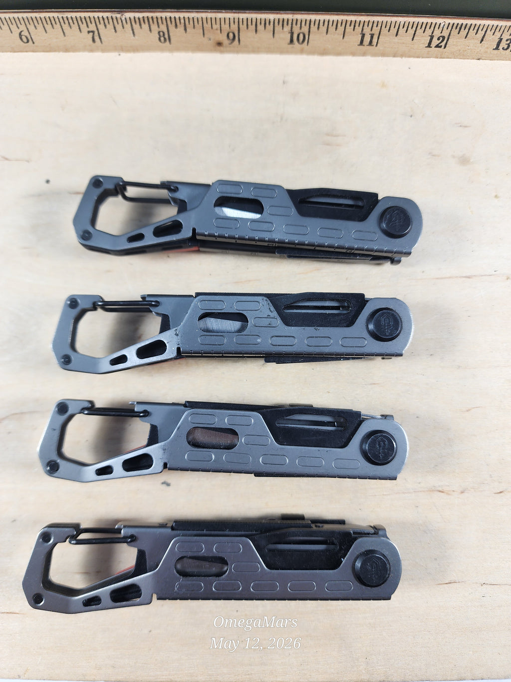GERBER Stakeout Graphite Multitool - Light Usage