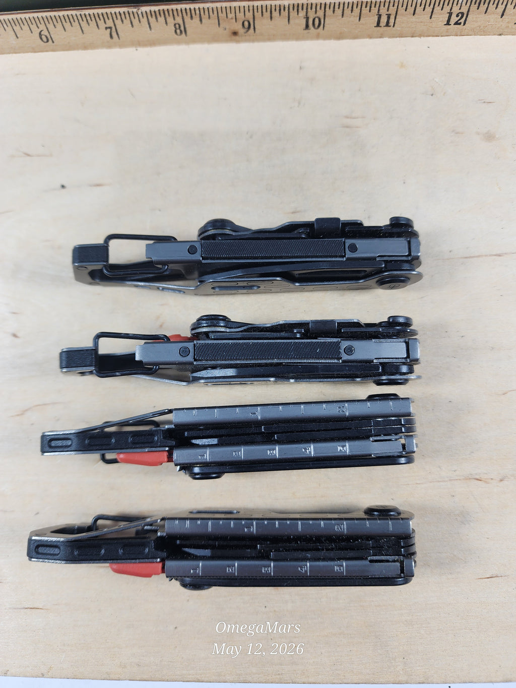 GERBER Stakeout Graphite Multitool - Light Usage