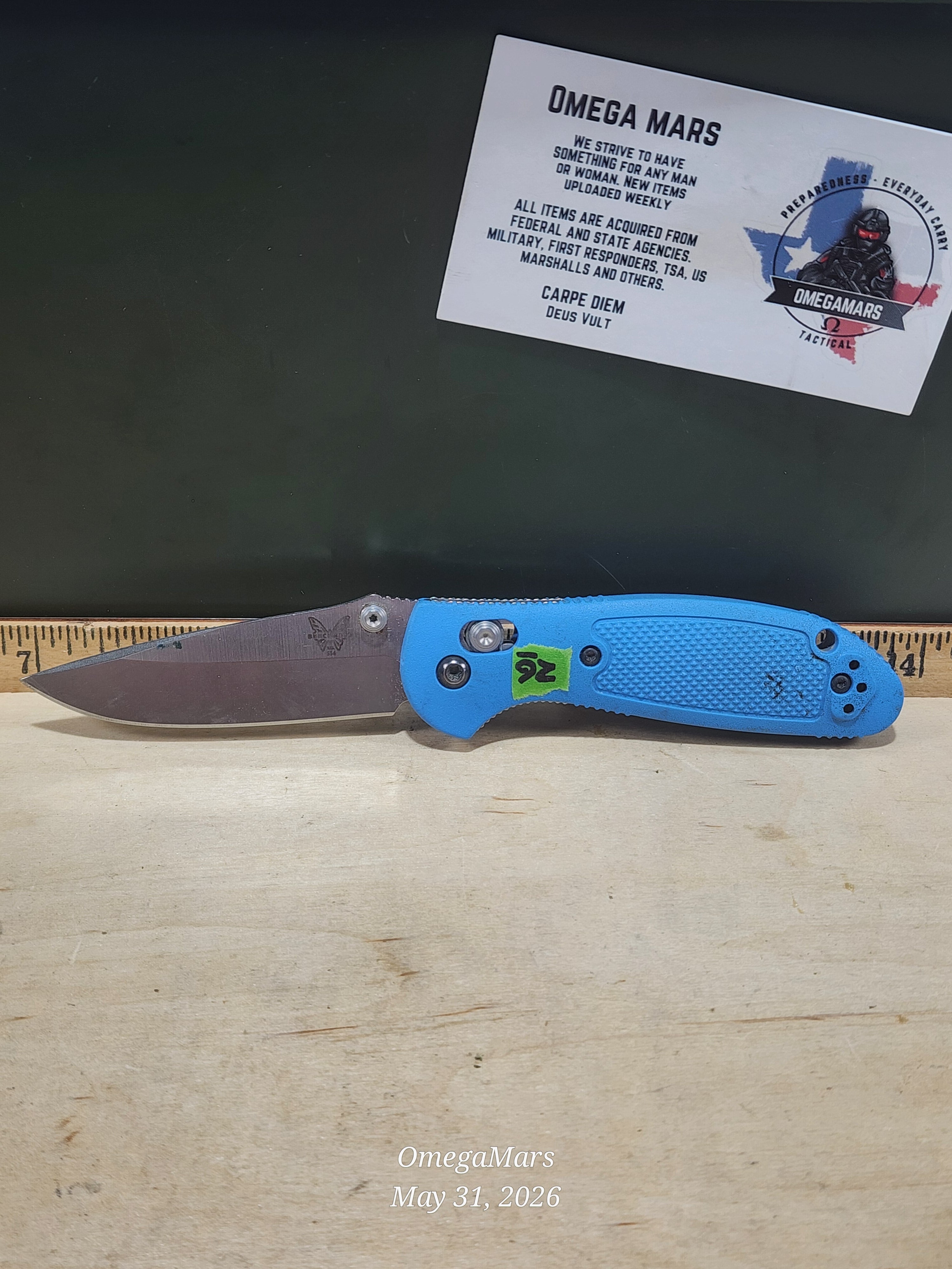 BENCHMADE 556 - S30V - Mini Griptilain - Light Usage/Dirty - #26Gr