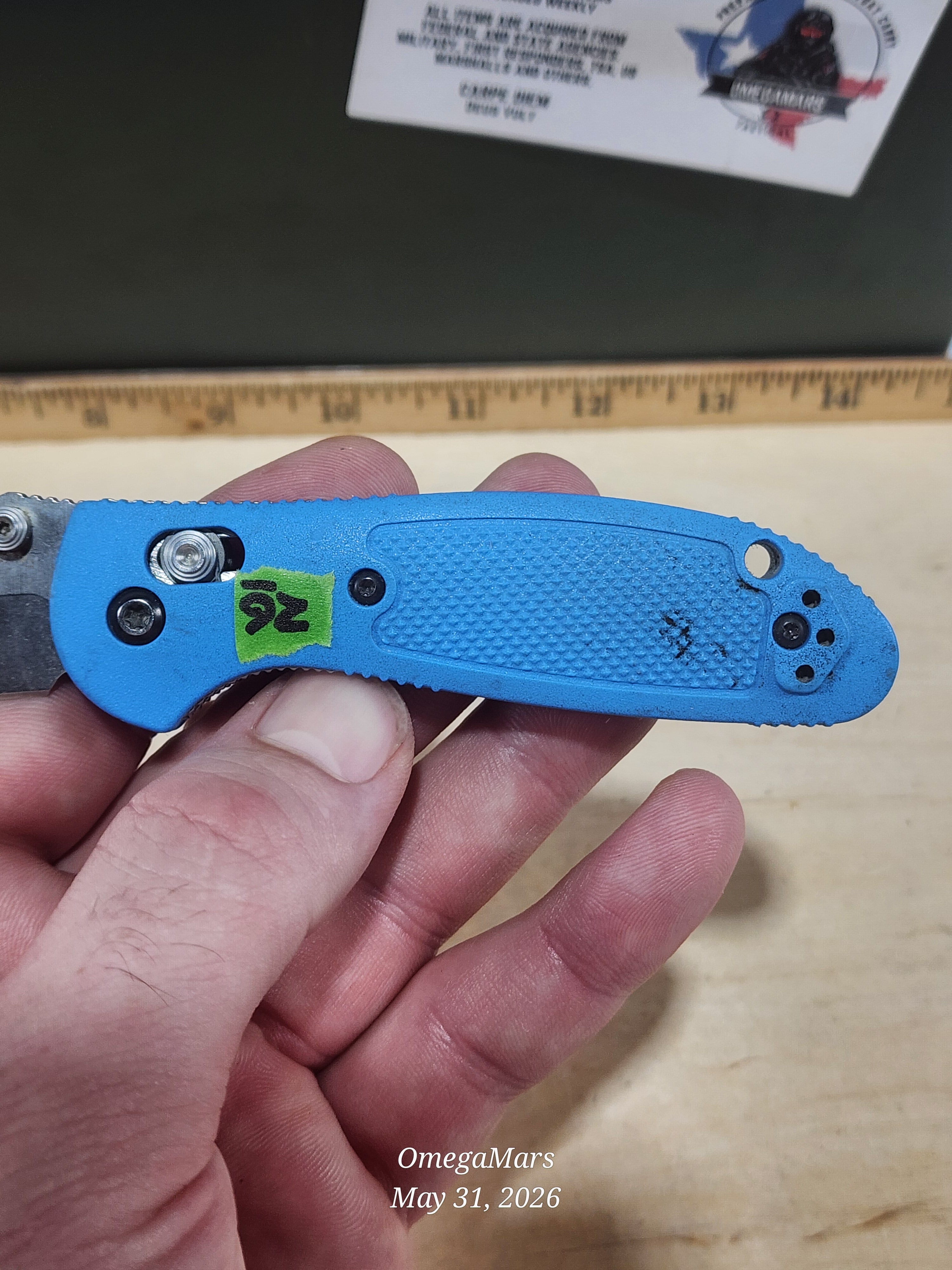 BENCHMADE 556 - S30V - Mini Griptilain - Light Usage/Dirty - #26Gr