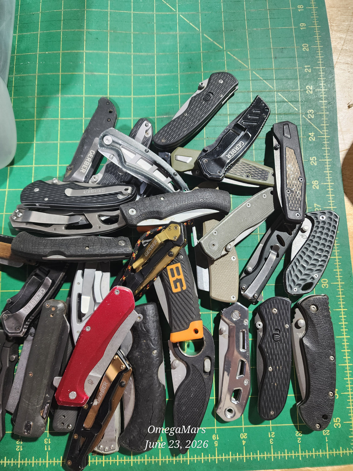 Gerber Mystery Box of 4 - 4.5 lbs, random multi tools and knives.