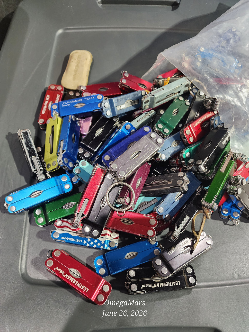 Leatherman Micra. Light usage. Random color/stainless pulls (multi-qty.) (MSRP $49.95 NEW)