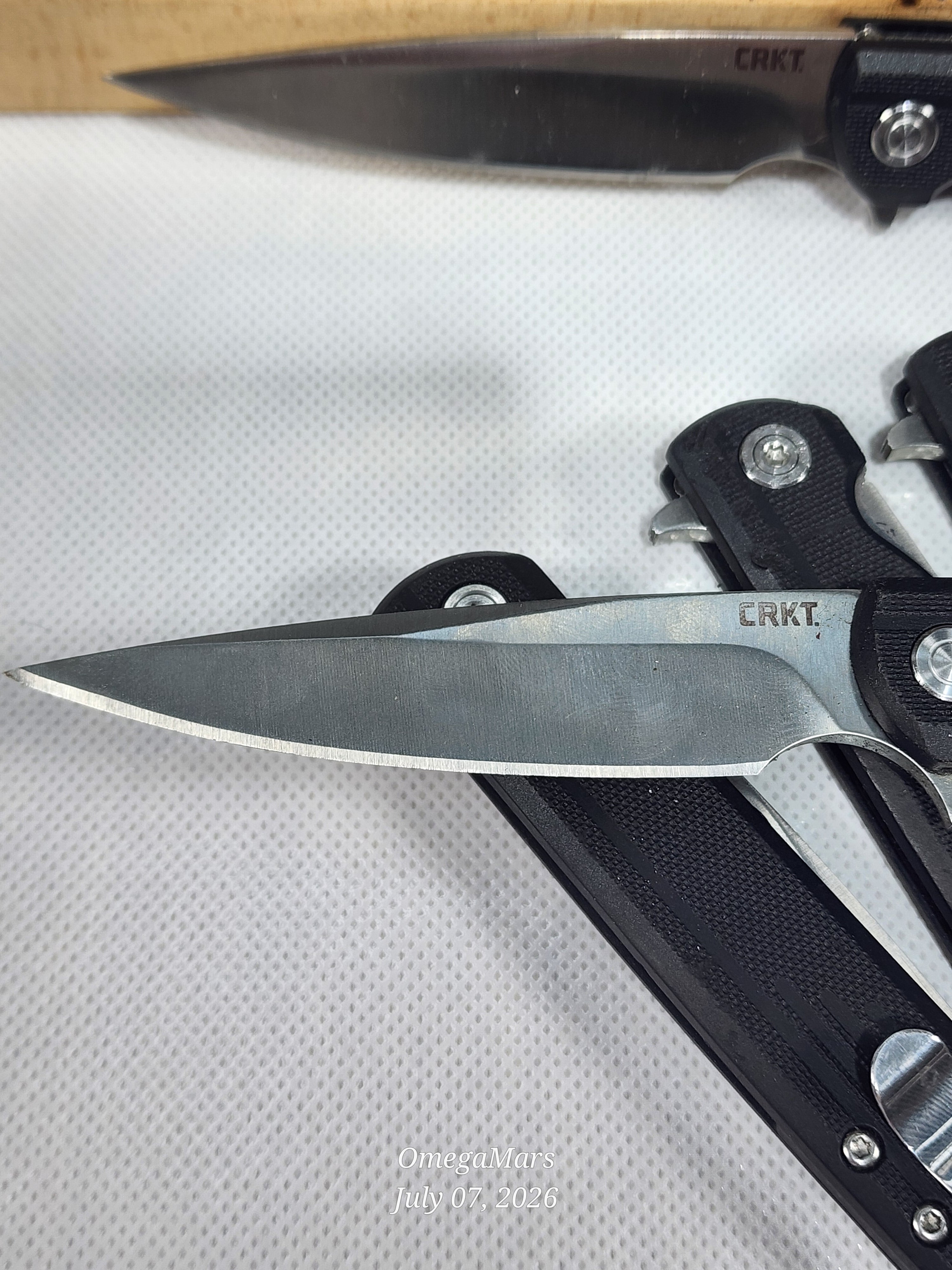 CRKT LCK + 3801 - LIGHT USAGE