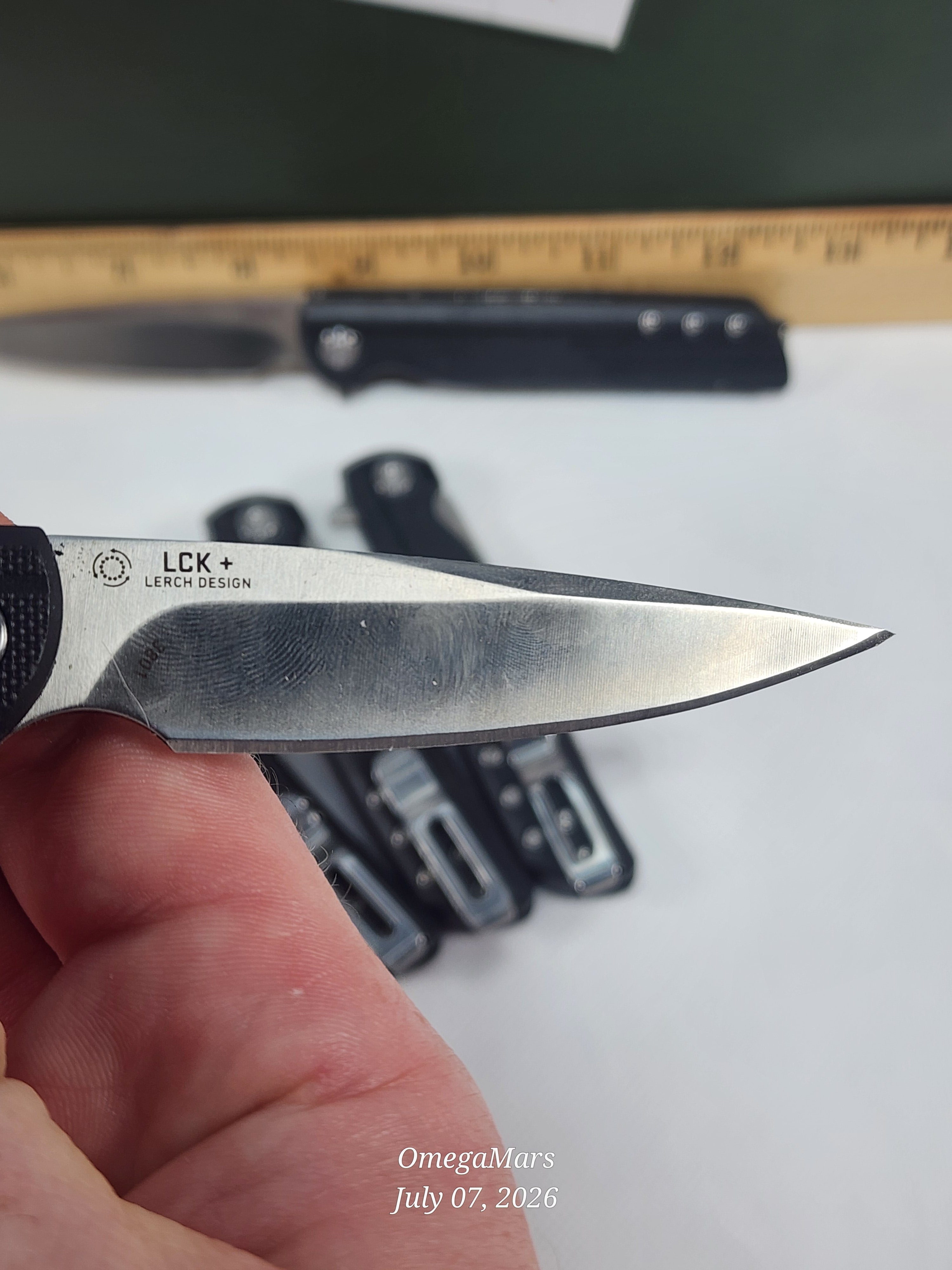 CRKT LCK + 3801 - LIGHT USAGE