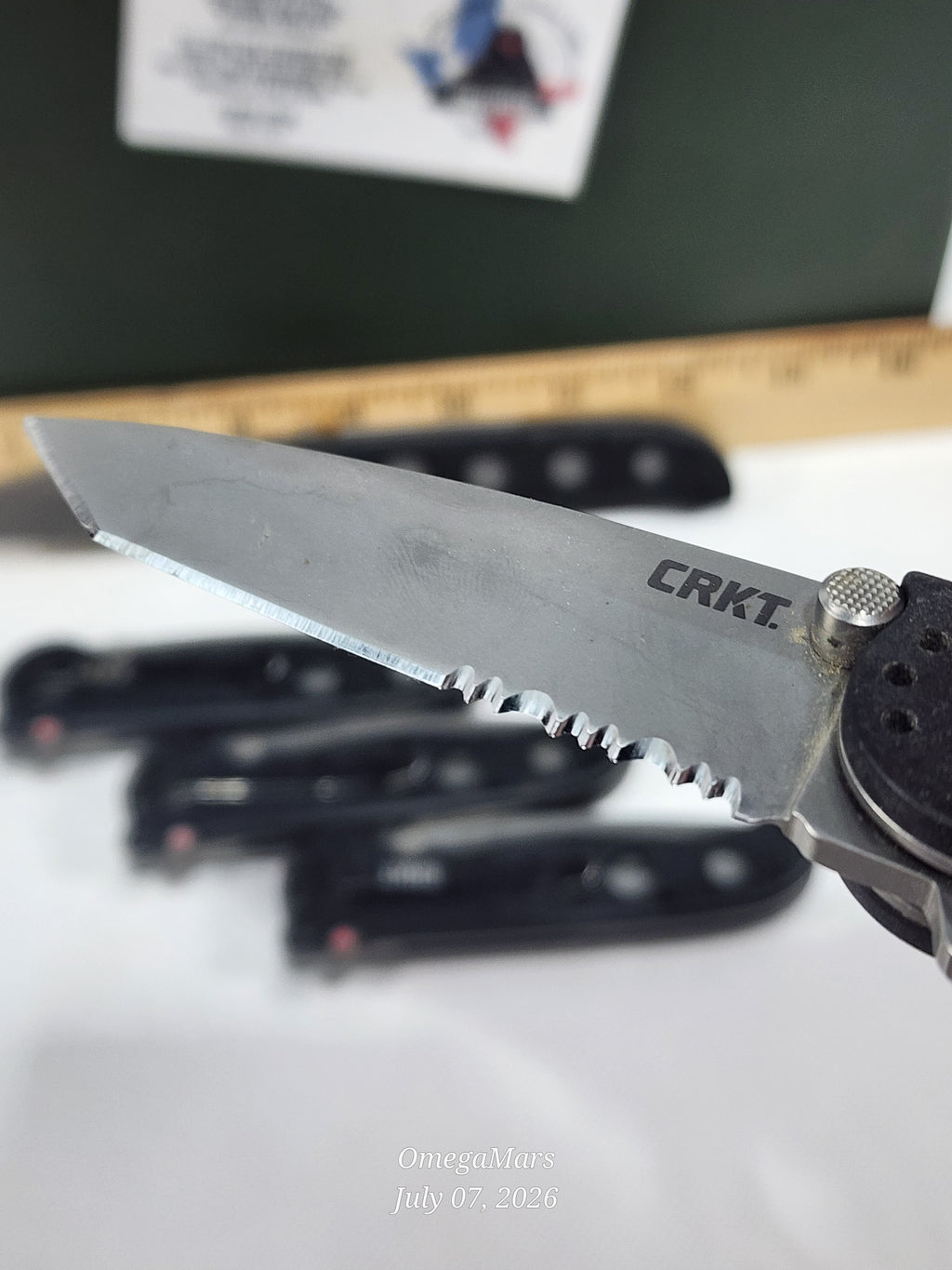 CRKT M16-12Z - LIGHT USAGE