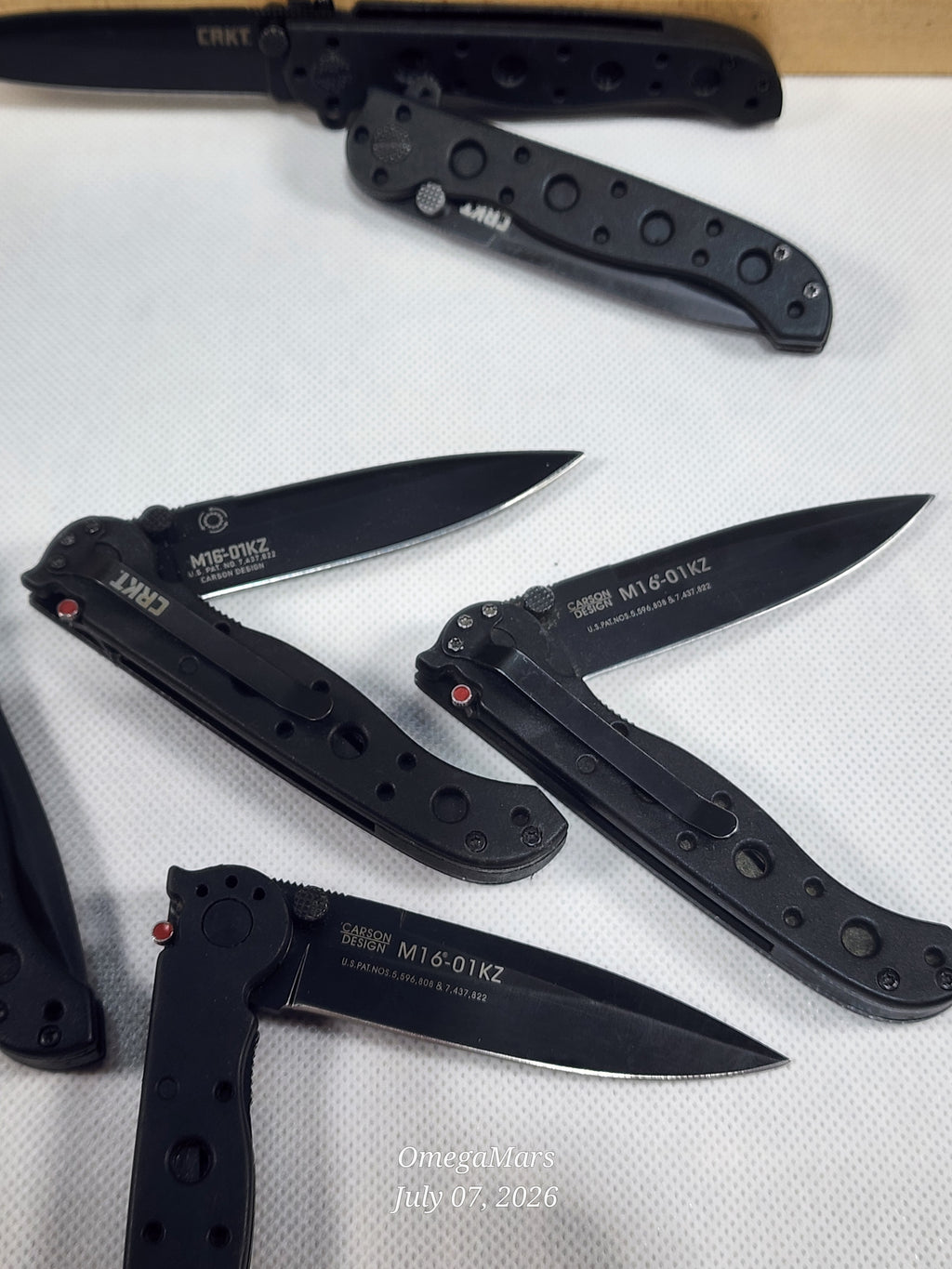 CRKT M16-01KZ - LIGHT USAGE