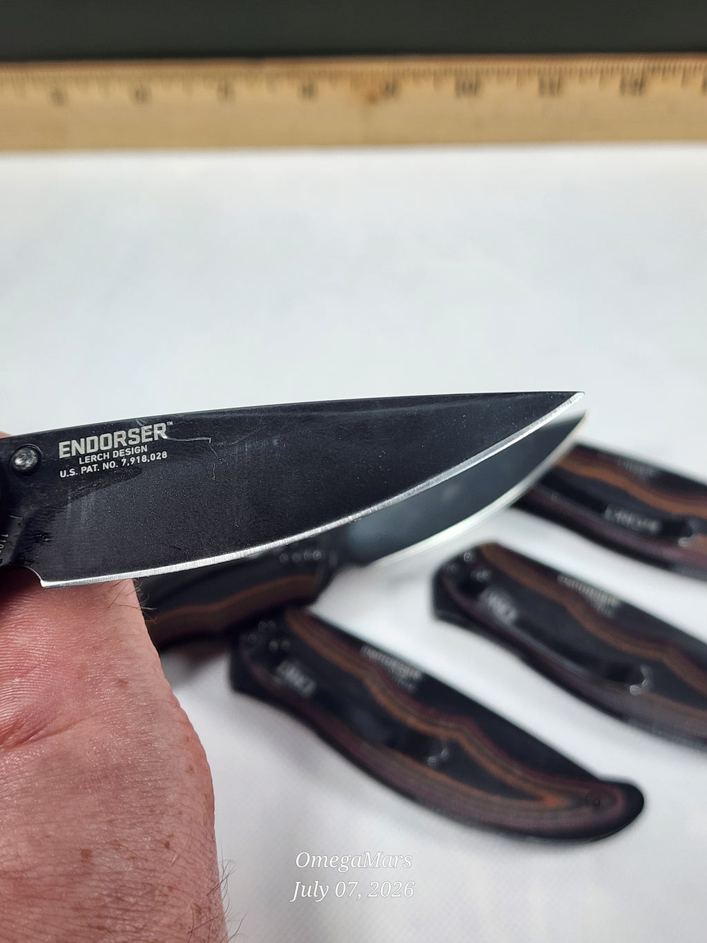 CRKT Endorser 1105K- LIGHT USAGE