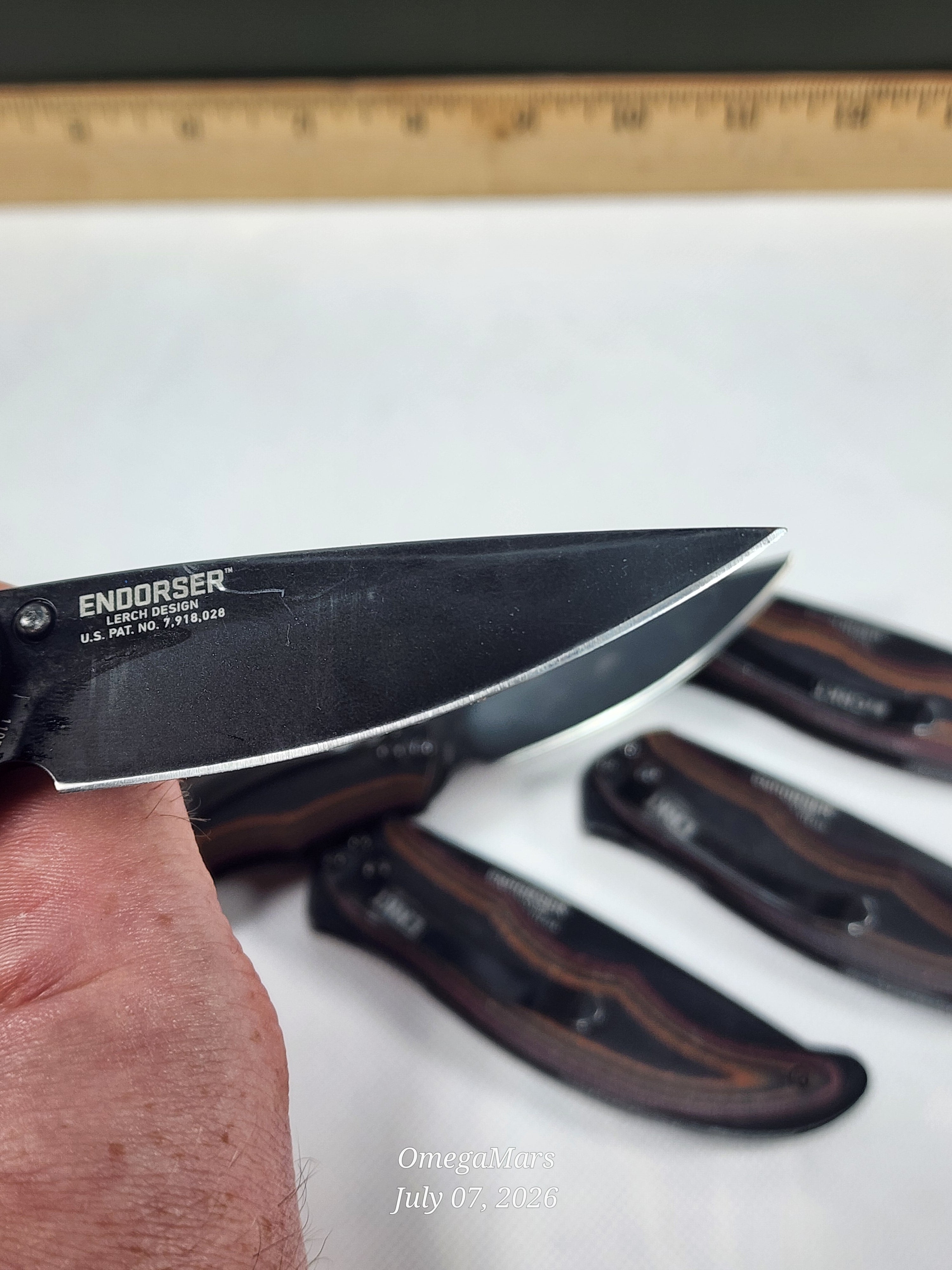 CRKT Endorser 1105K- LIGHT USAGE