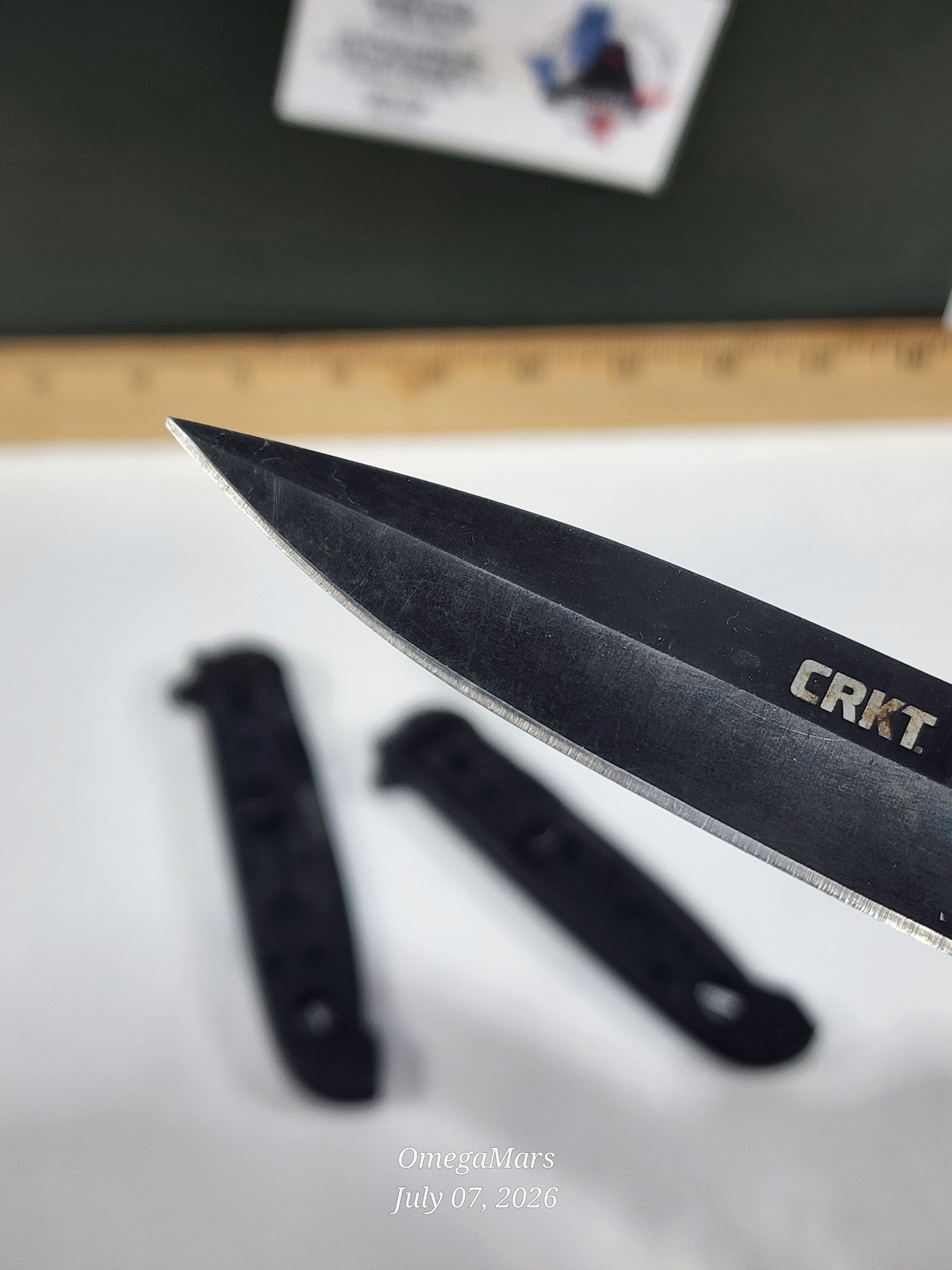 CRKT M16-03KS - LIGHT USAGE