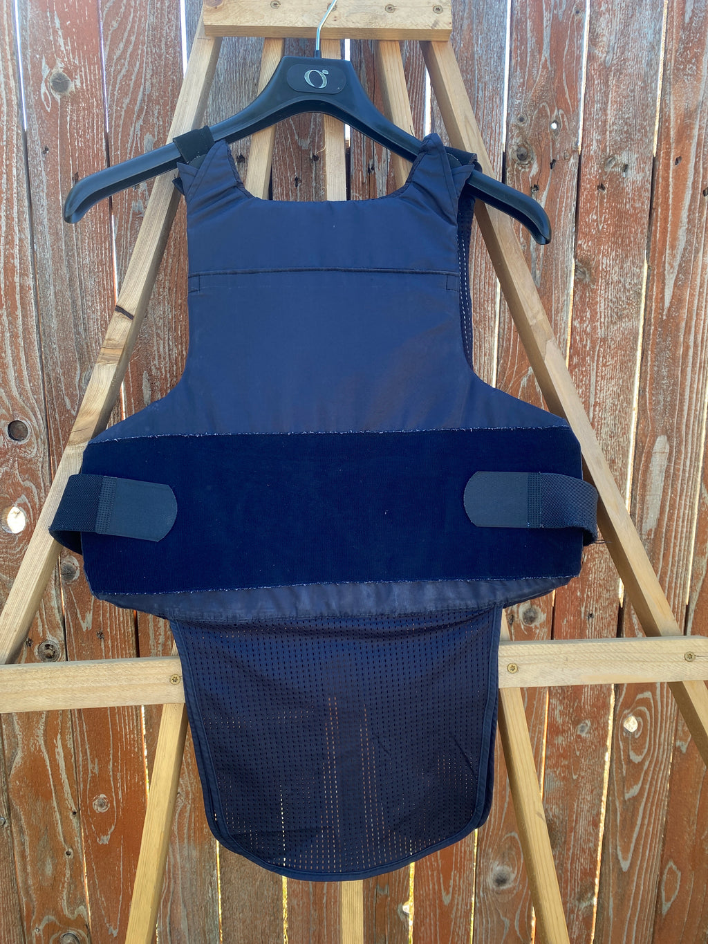Point Blank Concealable Body Armor PACA #BBA2. Size 42 R. Color Navy. Light usage.