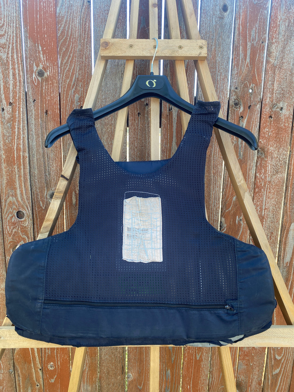 Point Blank Concealable Body Armor PACA #BBA9. Size 48 R Color Navy. Moderate usage