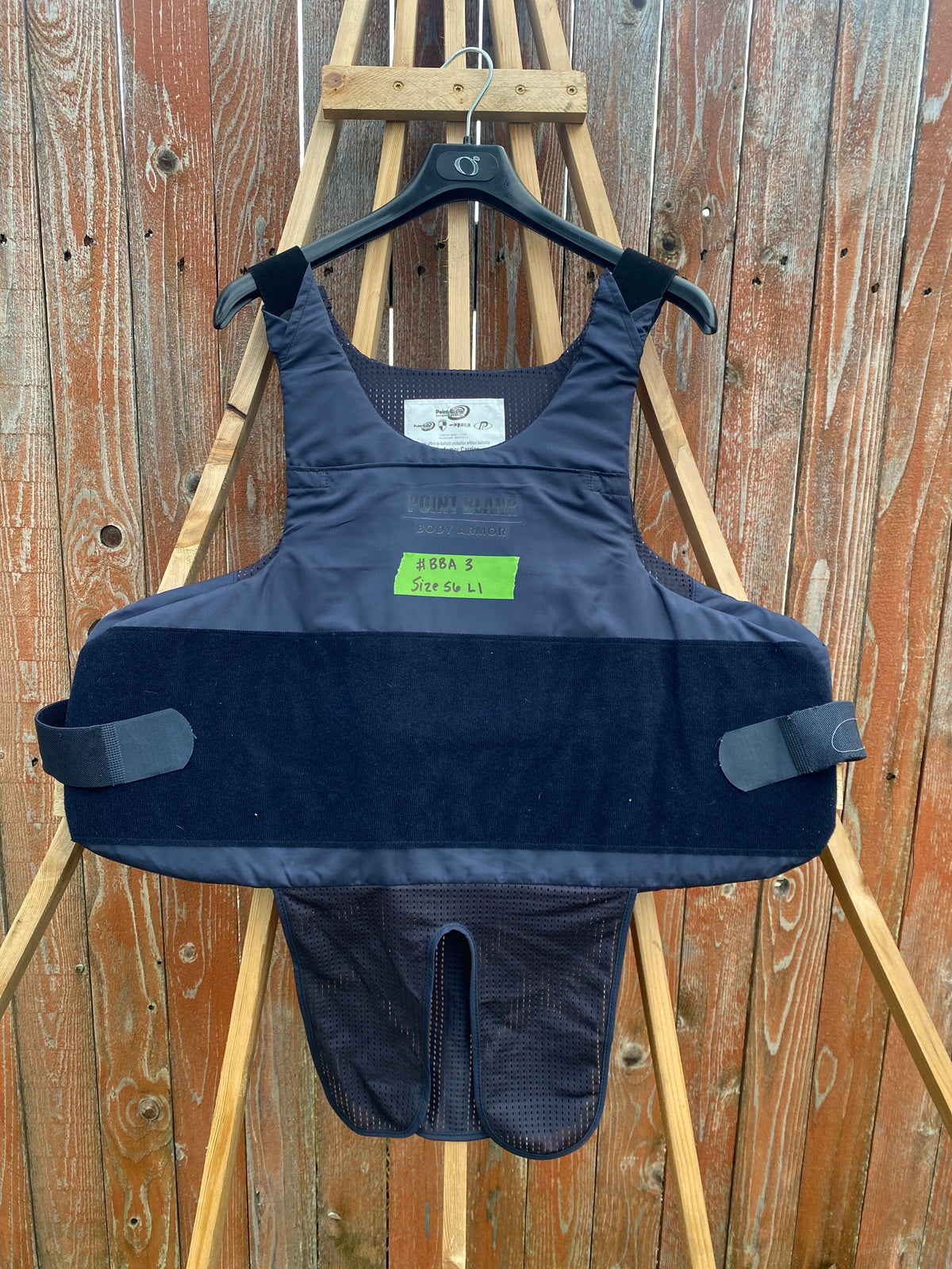 Point Blank Concealable Body Armor PACA #BBA3. Size 56 L1 Color Navy. Looks & feel brand new.
