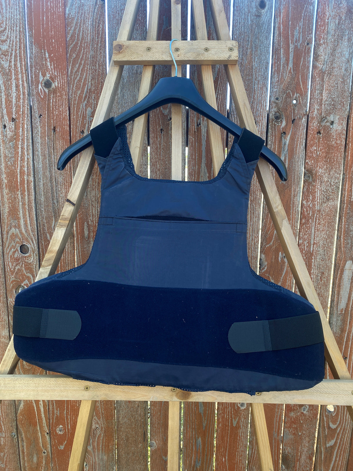 Point Blank Concealable Body Armor PACA #BBA8. Size 48 S1 Color Navy. Moderate usage.