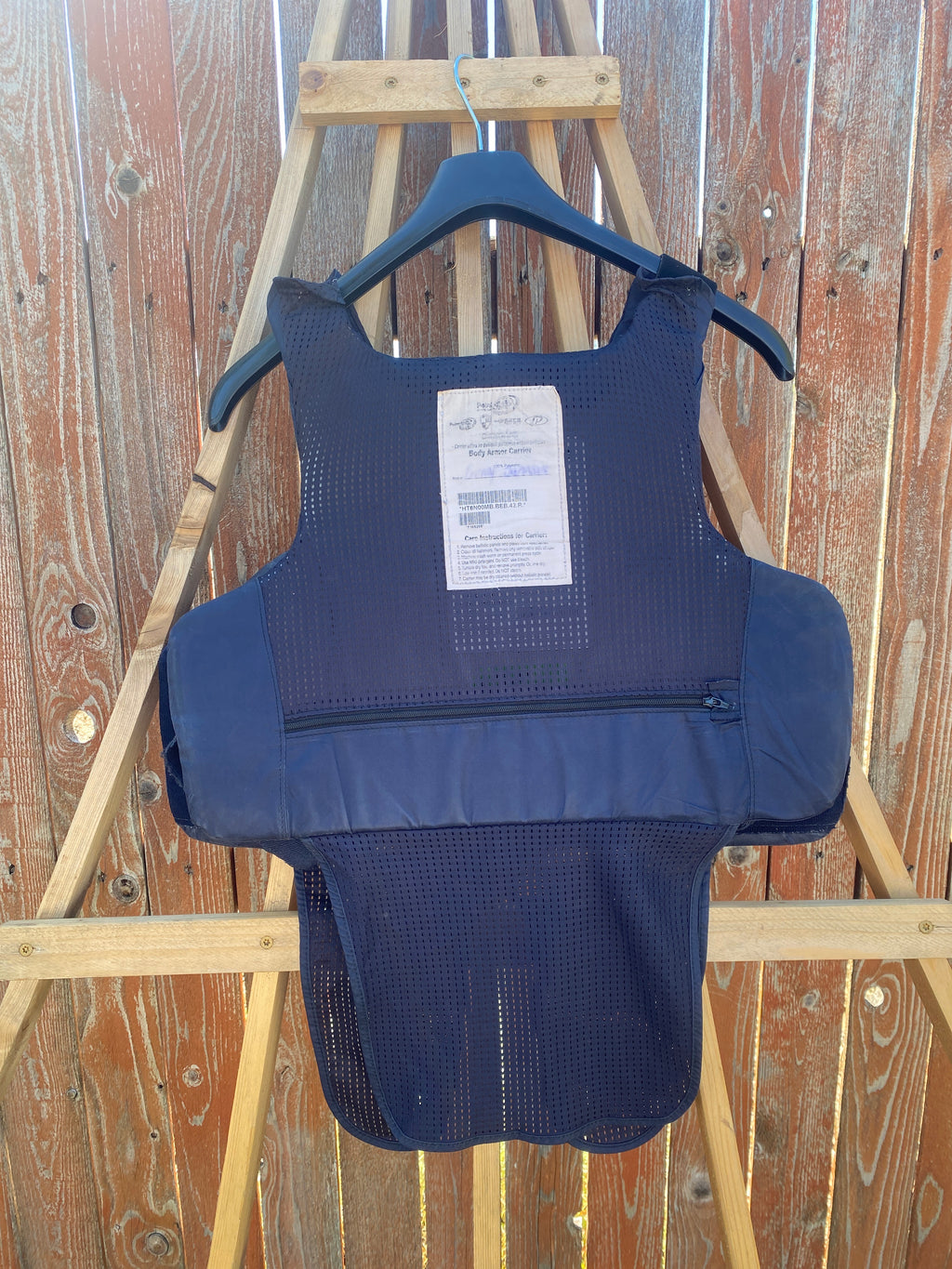 Point Blank Concealable Body Armor PACA #BBA1. Size 42 R. Color Navy. Light usage.