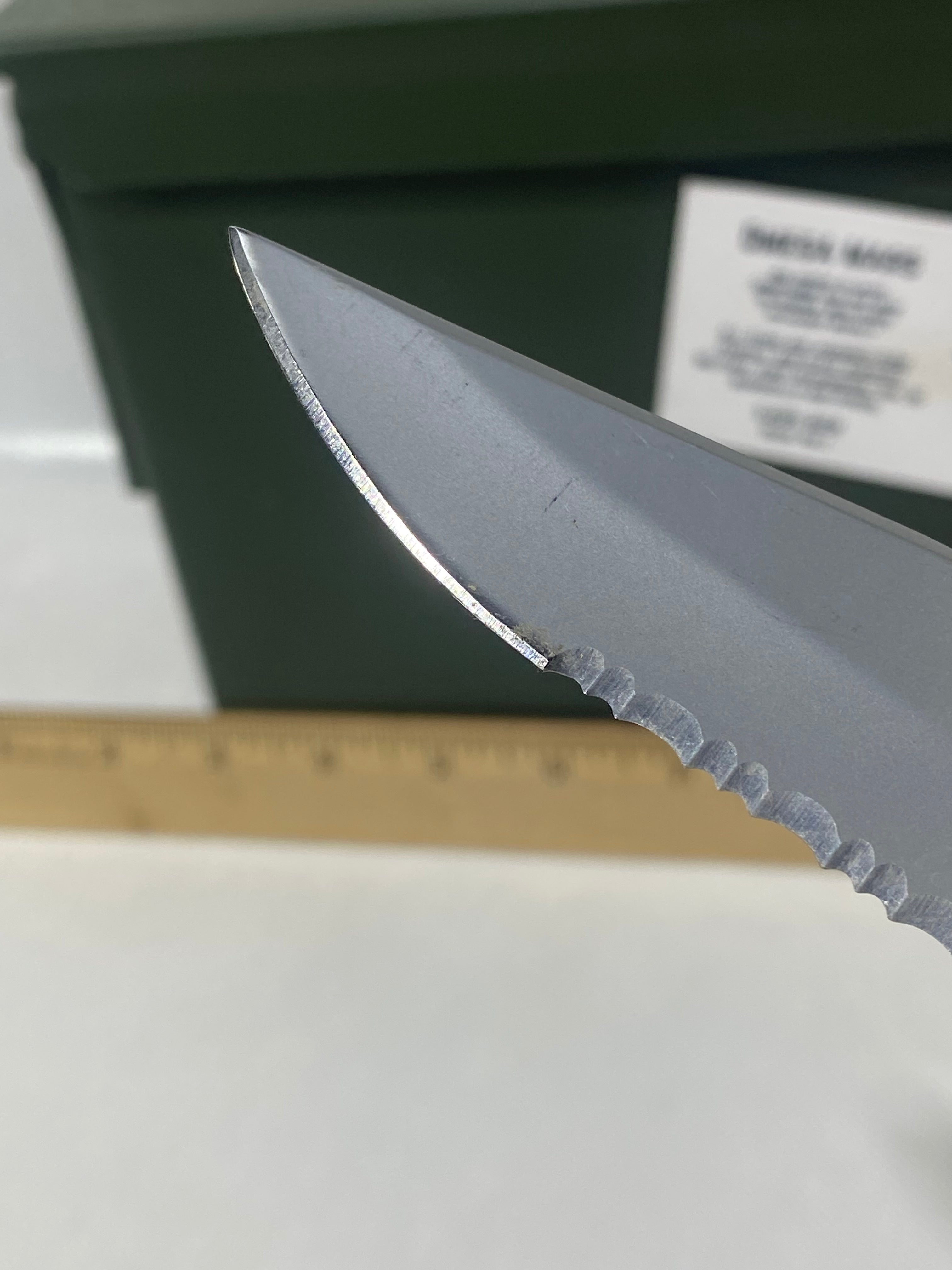 Gerber #-17. EZ Out. Light usage. Pocket clip a little loose.