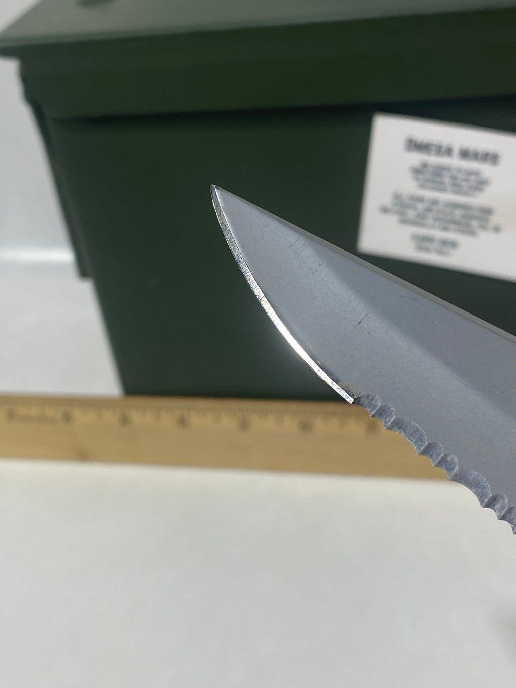 Gerber #-17. EZ Out. Light usage. Pocket clip a little loose.