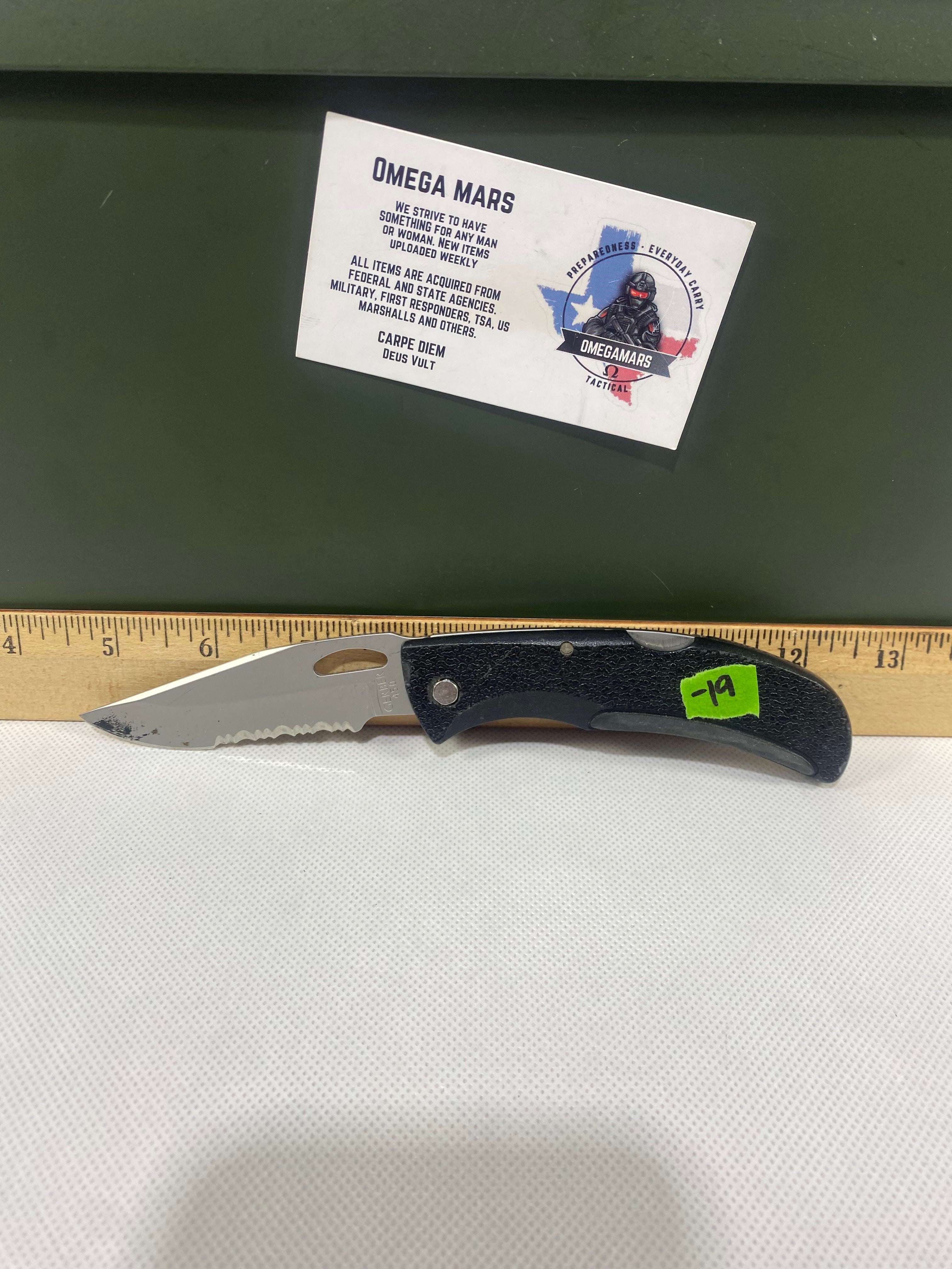 Gerber #-19. EZ Out. Light usage. Dirty. Missing Pocket Clip.