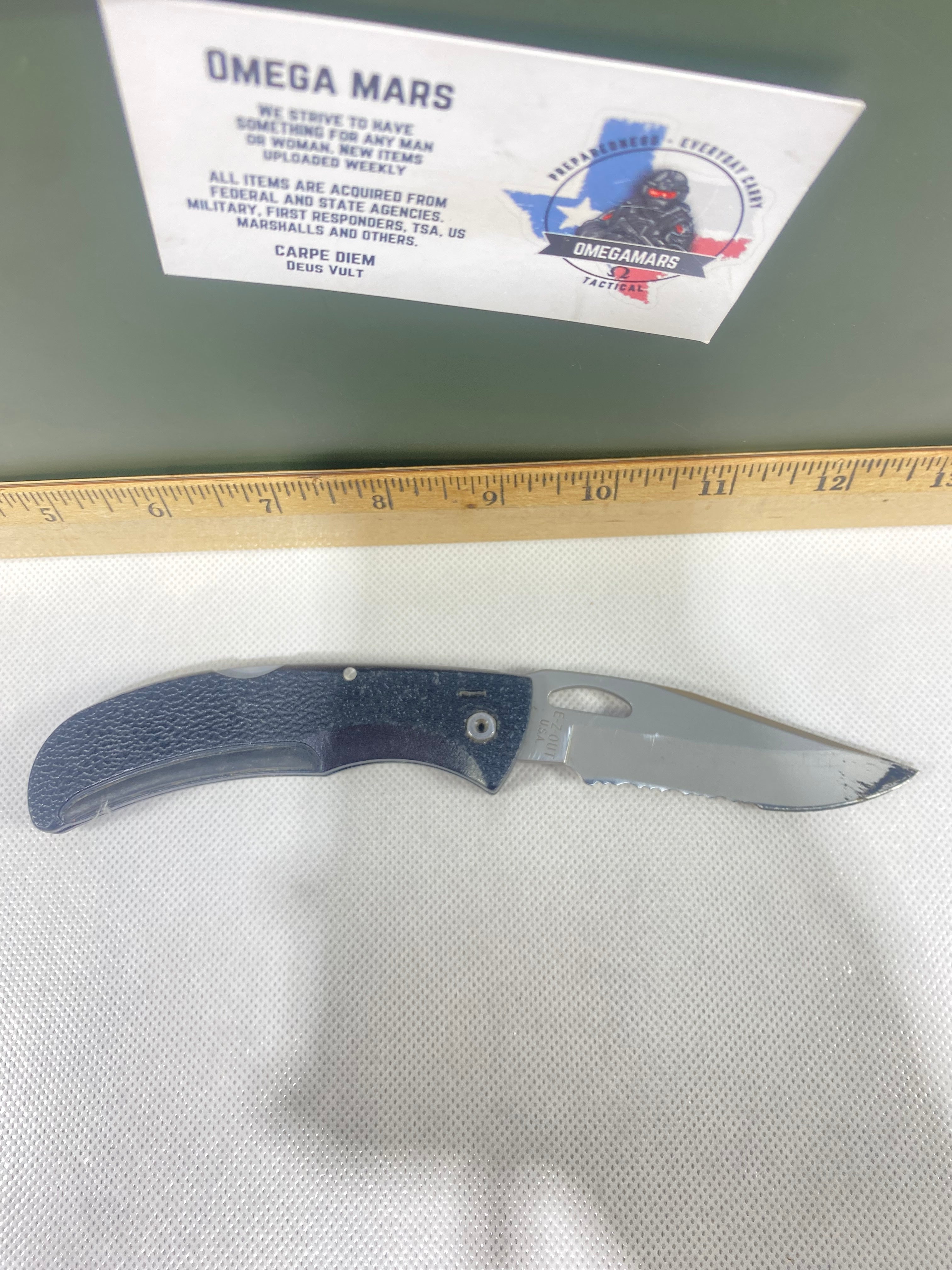 Gerber #-19. EZ Out. Light usage. Dirty. Missing Pocket Clip.