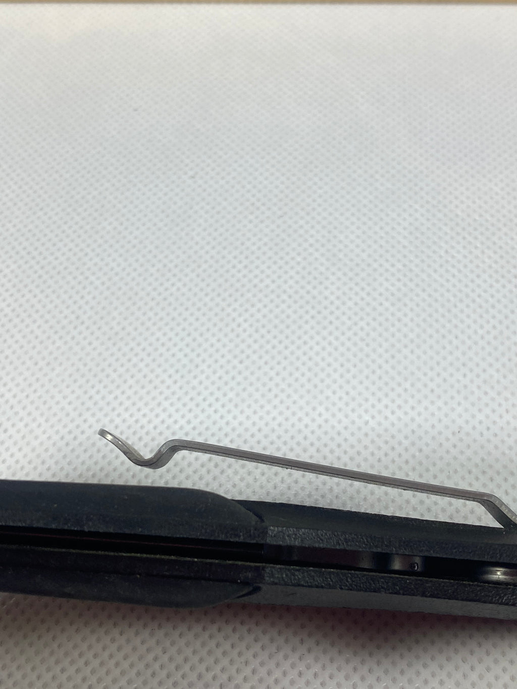 Gerber #-20. EZ Out. Light usage. Dirty. Pocket clip bent out.
