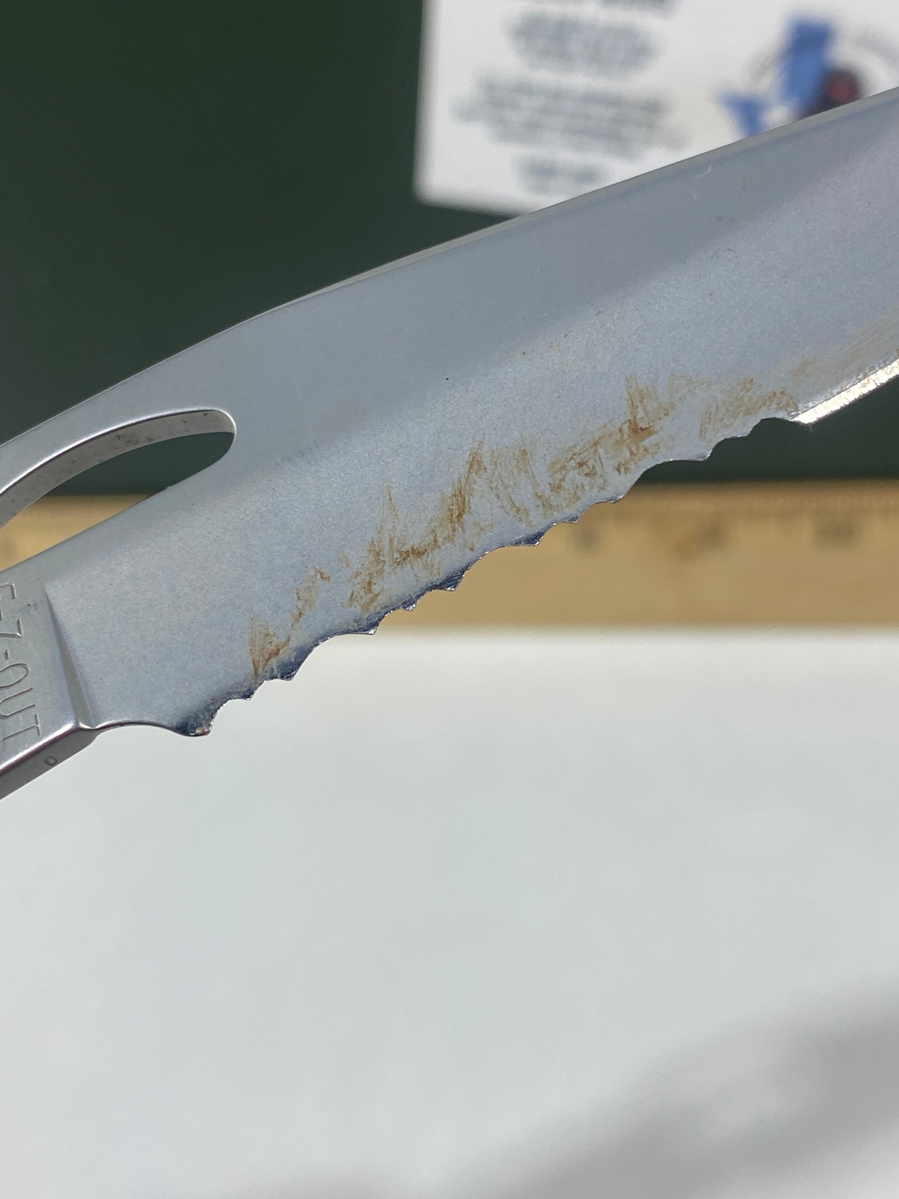 Gerber #-20. EZ Out. Light usage. Dirty. Pocket clip bent out.