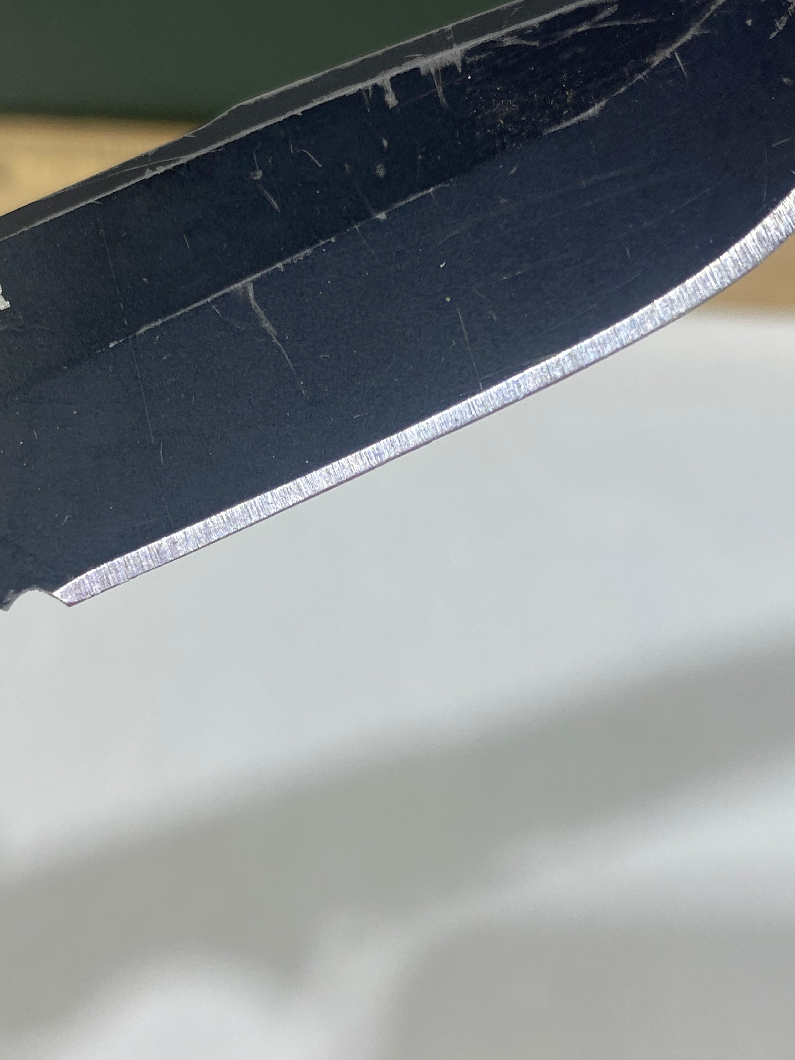 Gerber #-40. Decree. Light usage. Resharpened. Missing Pocket Clip. Dings on blade.