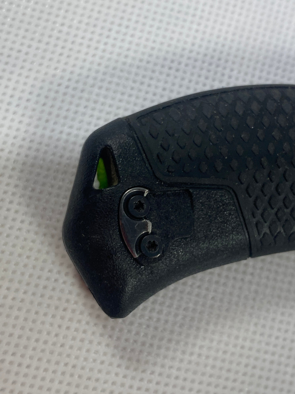 Gerber #-69. Edic. Light usage. Resharpened. Pocket Clip broken. Little dirty.