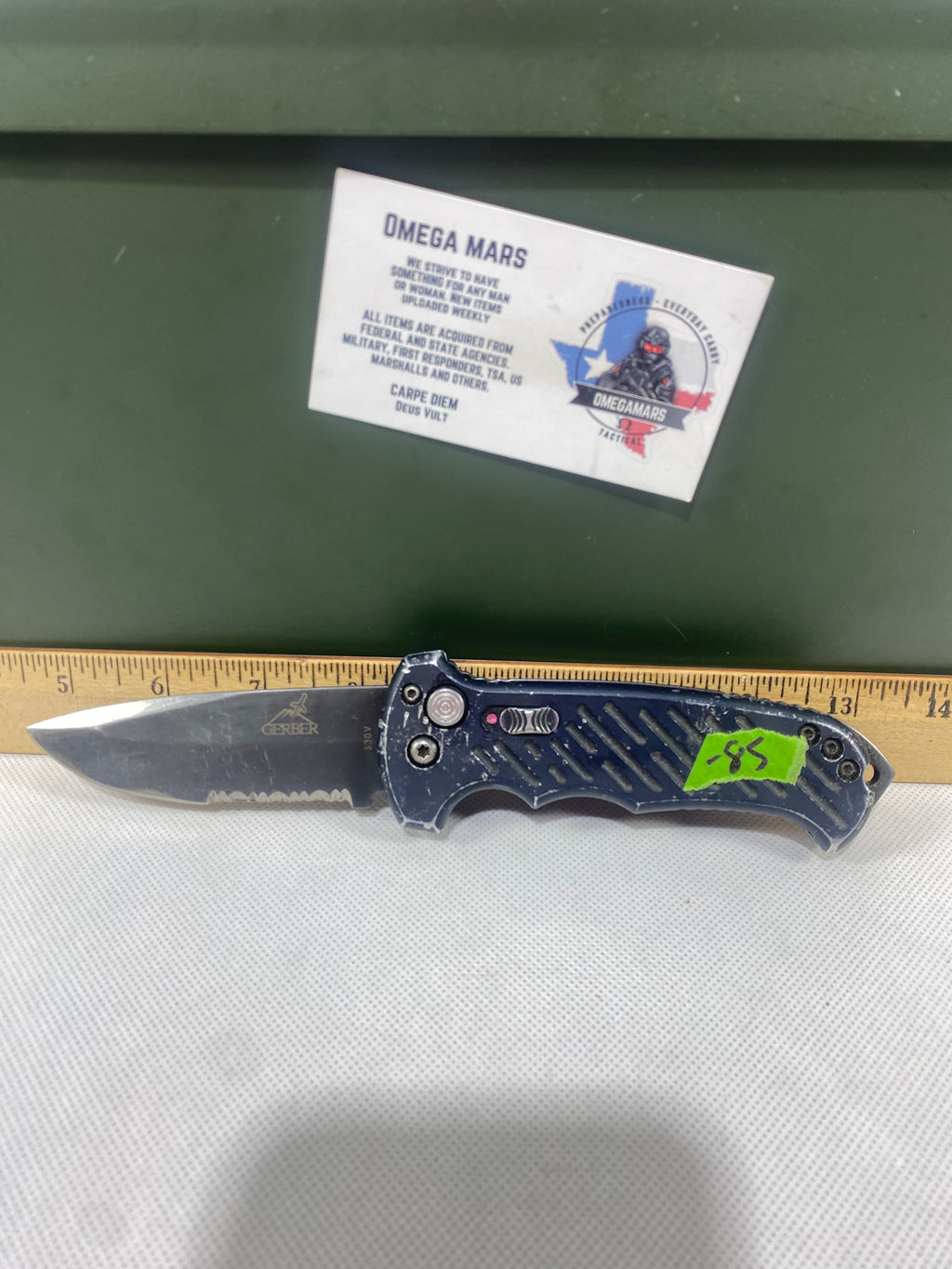 Gerber -85. 06. Light usage. Resharpened. A name is scratched into the blade. Needs Oil.