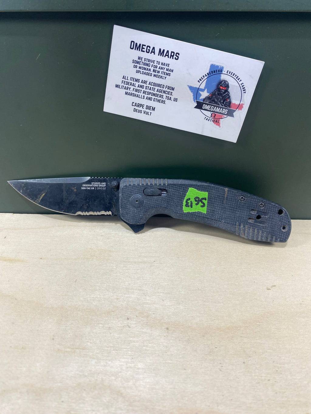 SOG Tac XR #SG13. Light Usage. Super dirty. Possible Rust. Pocket clip bend out.