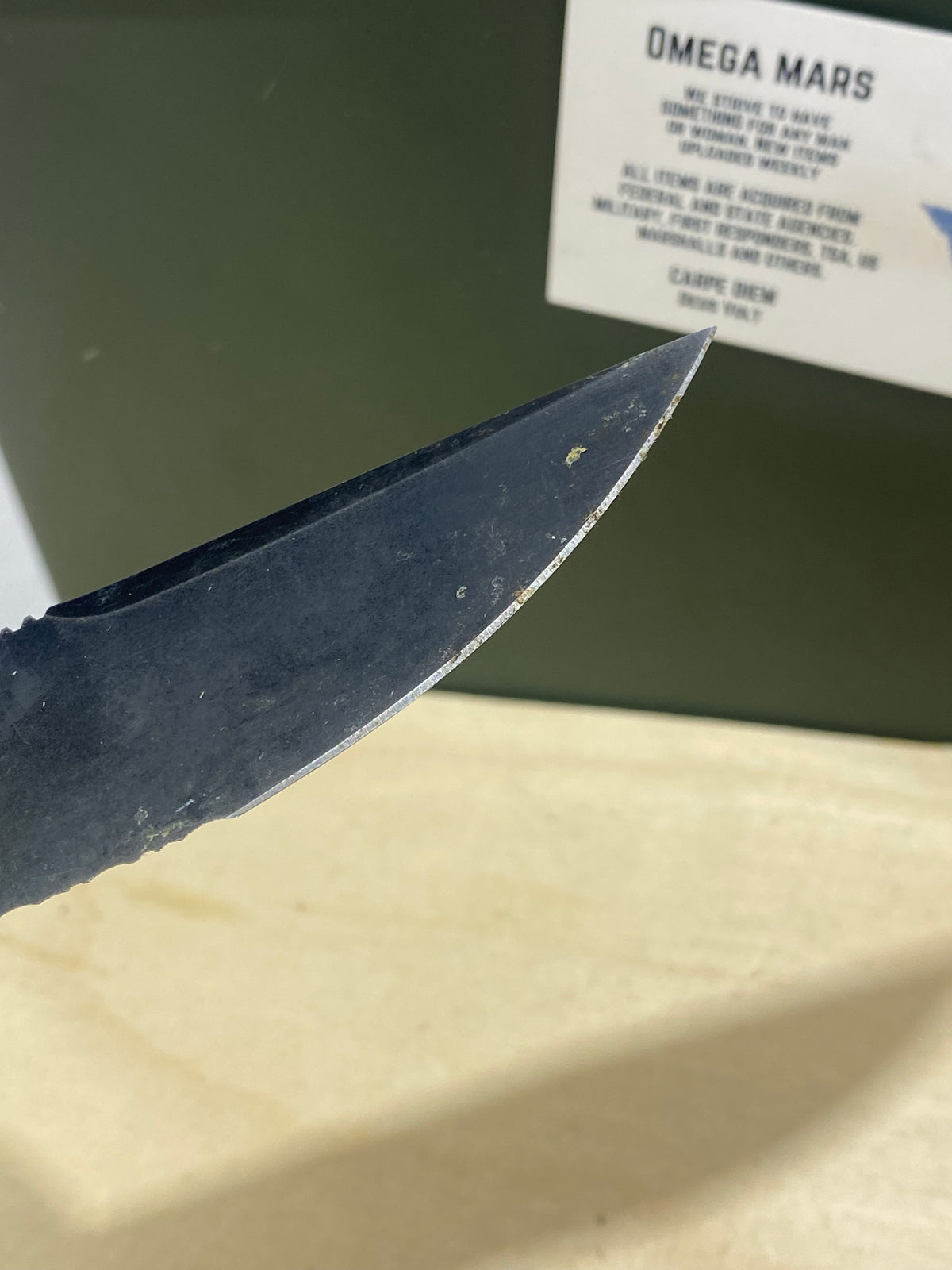SOG Tac XR #SG13. Light Usage. Super dirty. Possible Rust. Pocket clip bend out.
