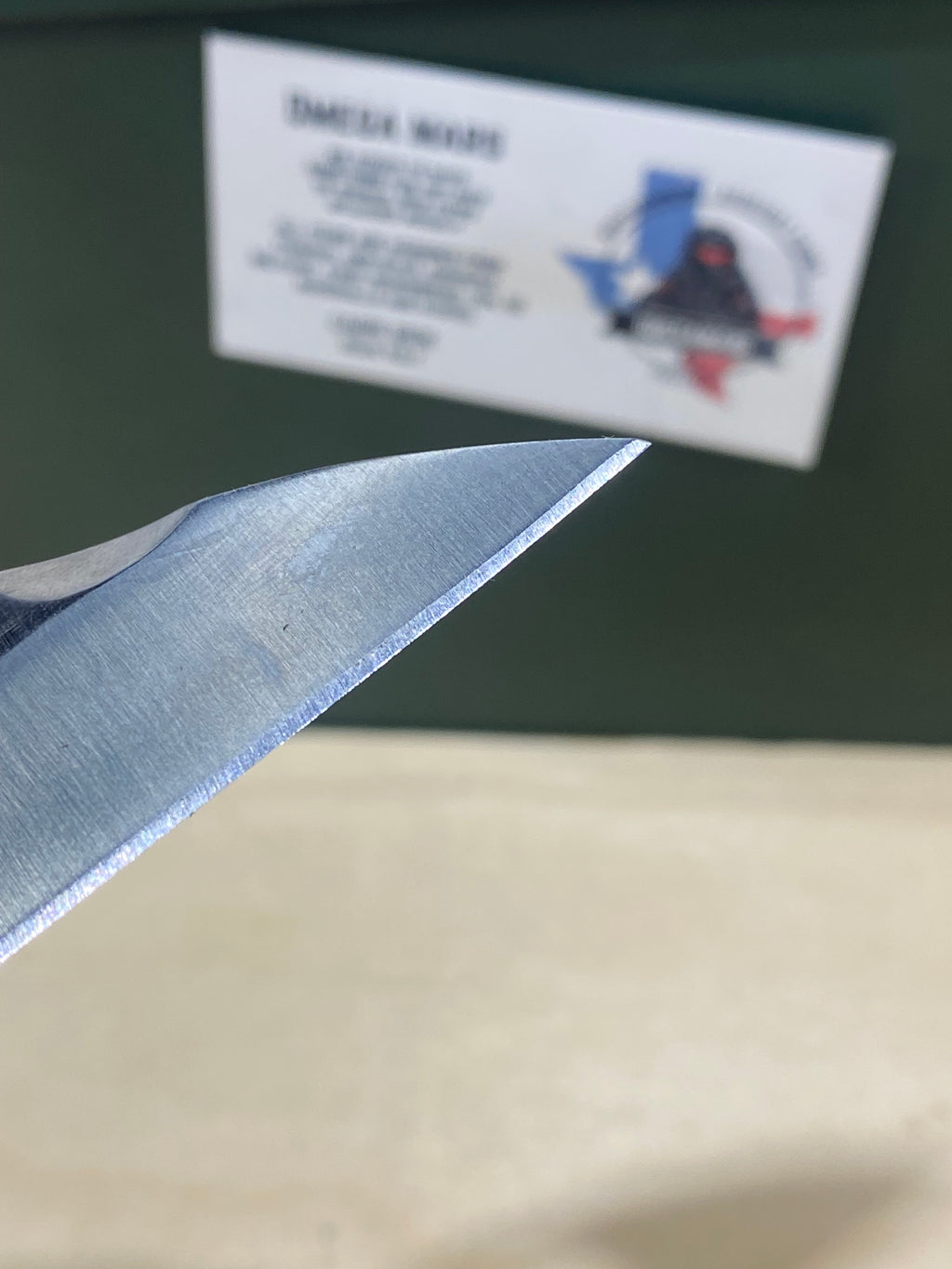 SOG Snarl #SG15. Light Usage