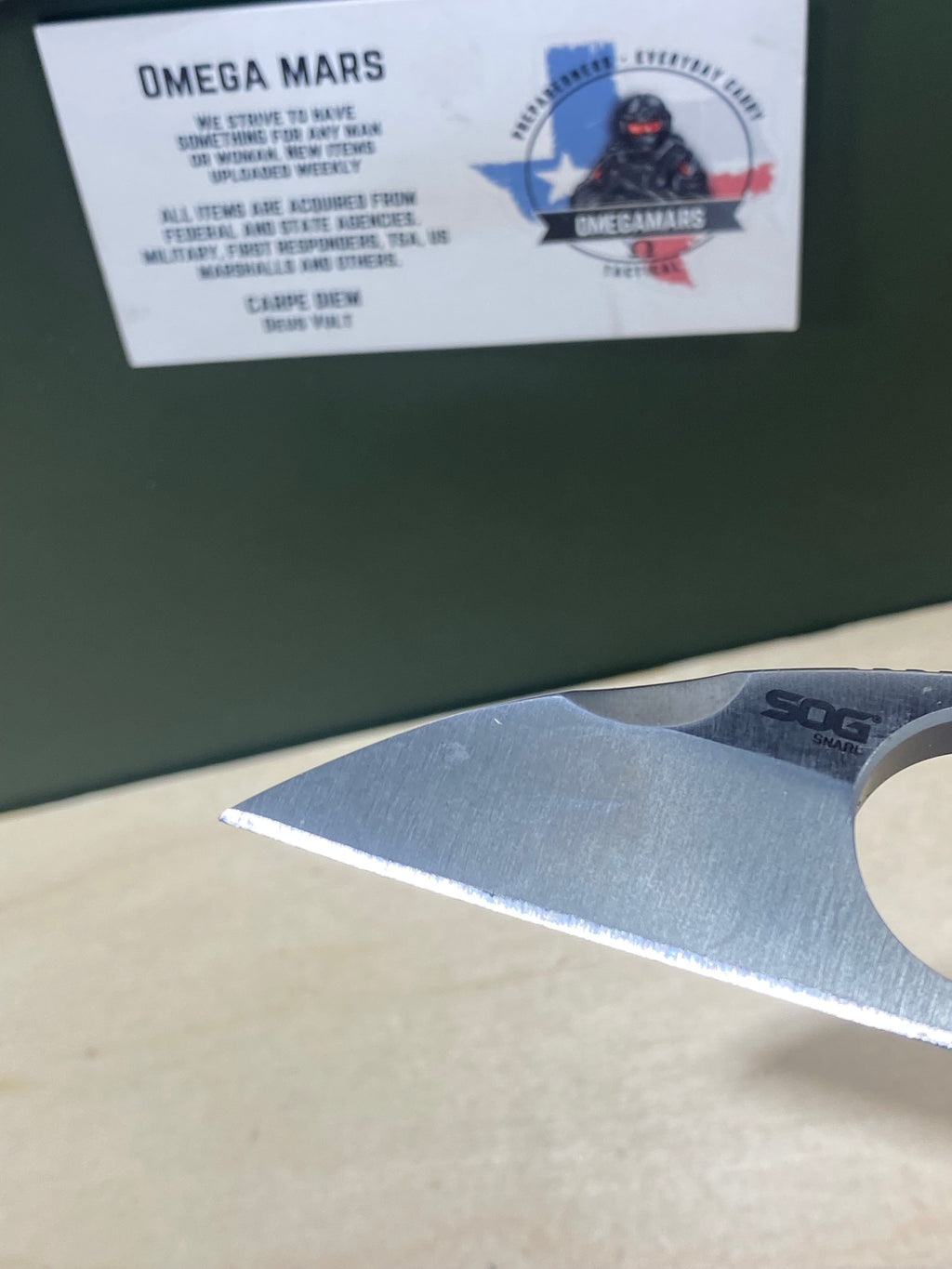 SOG Snarl #SG15. Light Usage