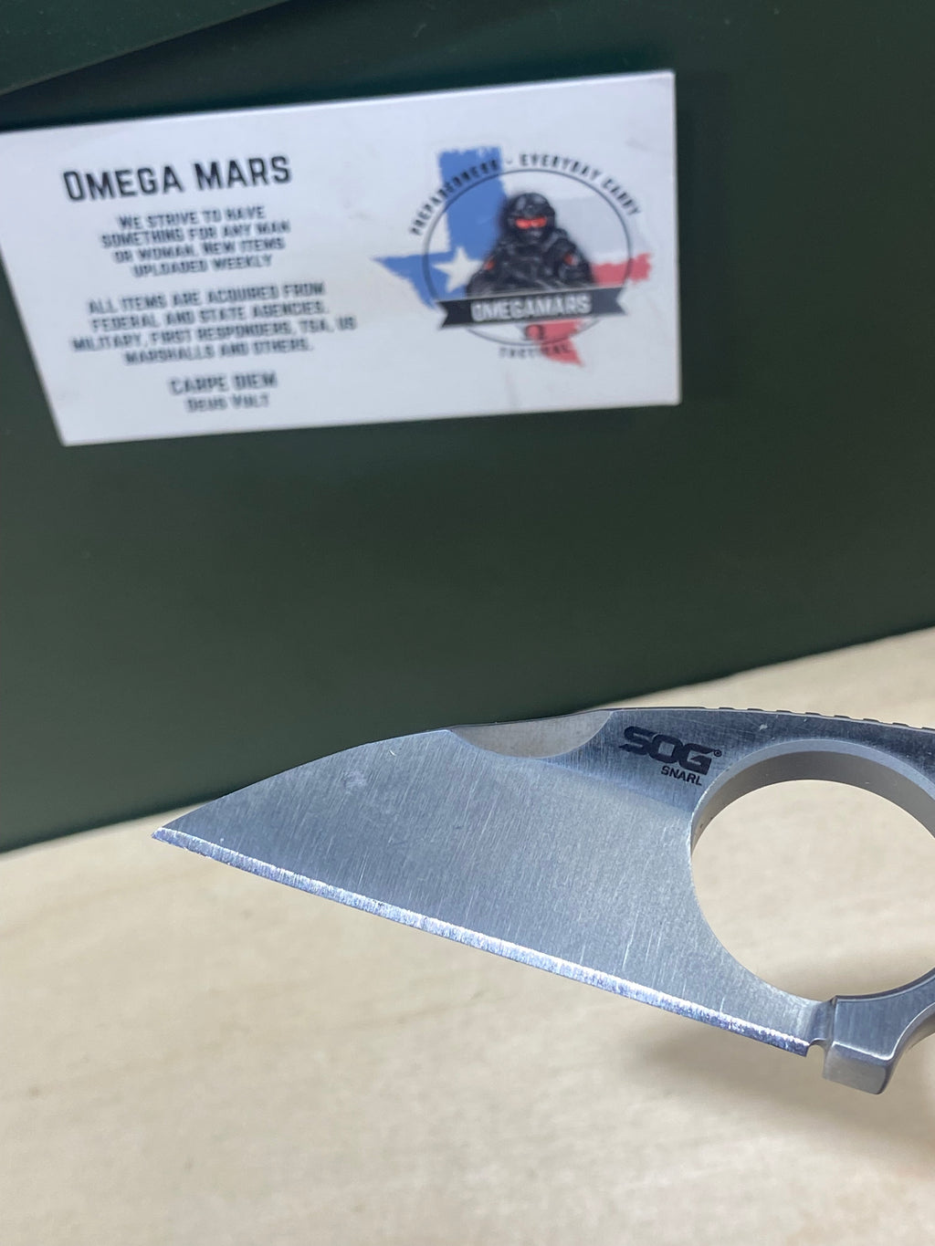 SOG Snarl #SG15. Light Usage