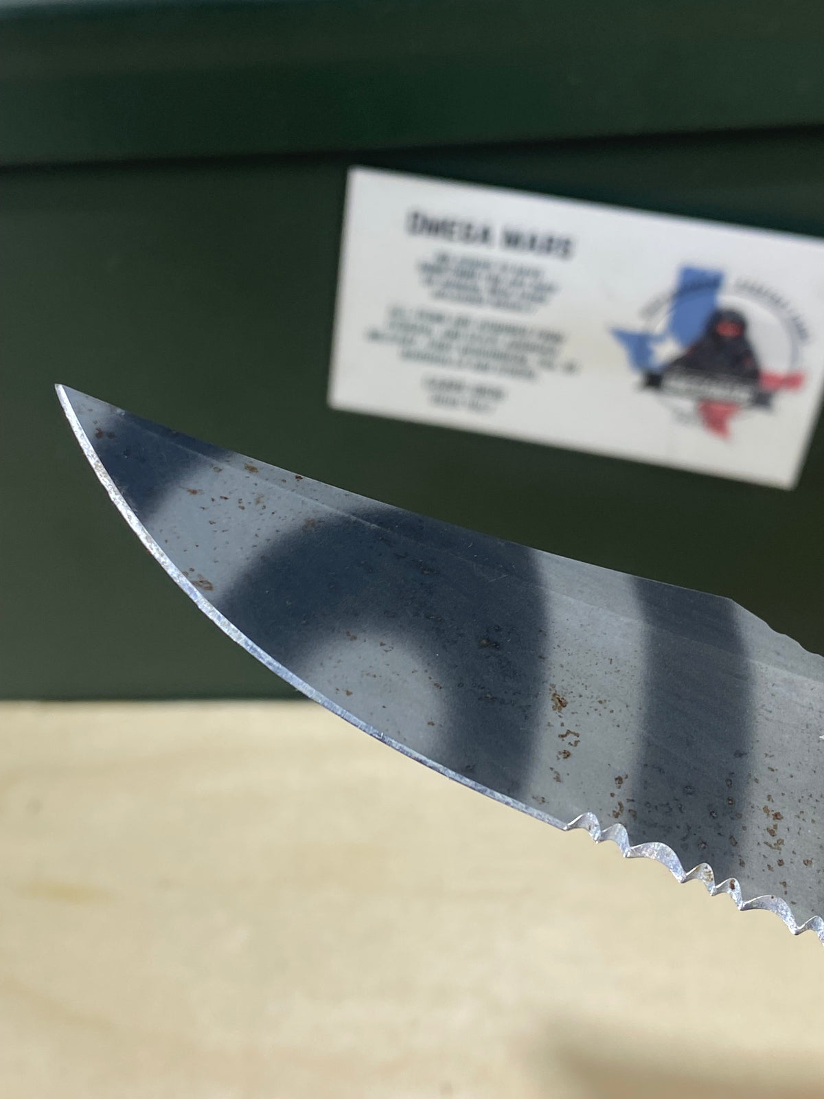 SOG Trident A/O #SG17. Light Usage. Dirty. Possible Rust. Chip on blade. Pocket clip little loose.