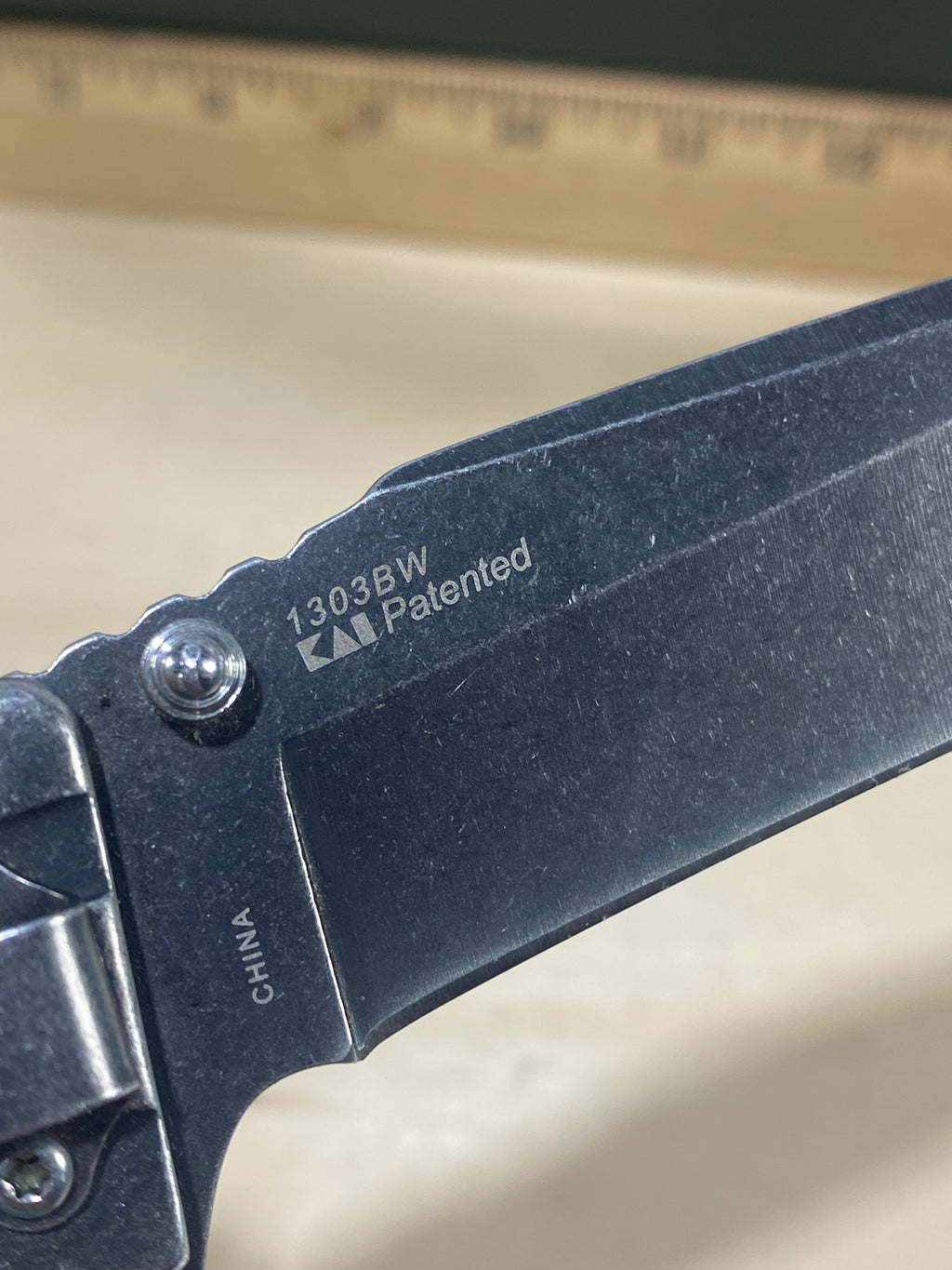 Kershaw Manifold A/O 1303BW #40. Light Usage.
