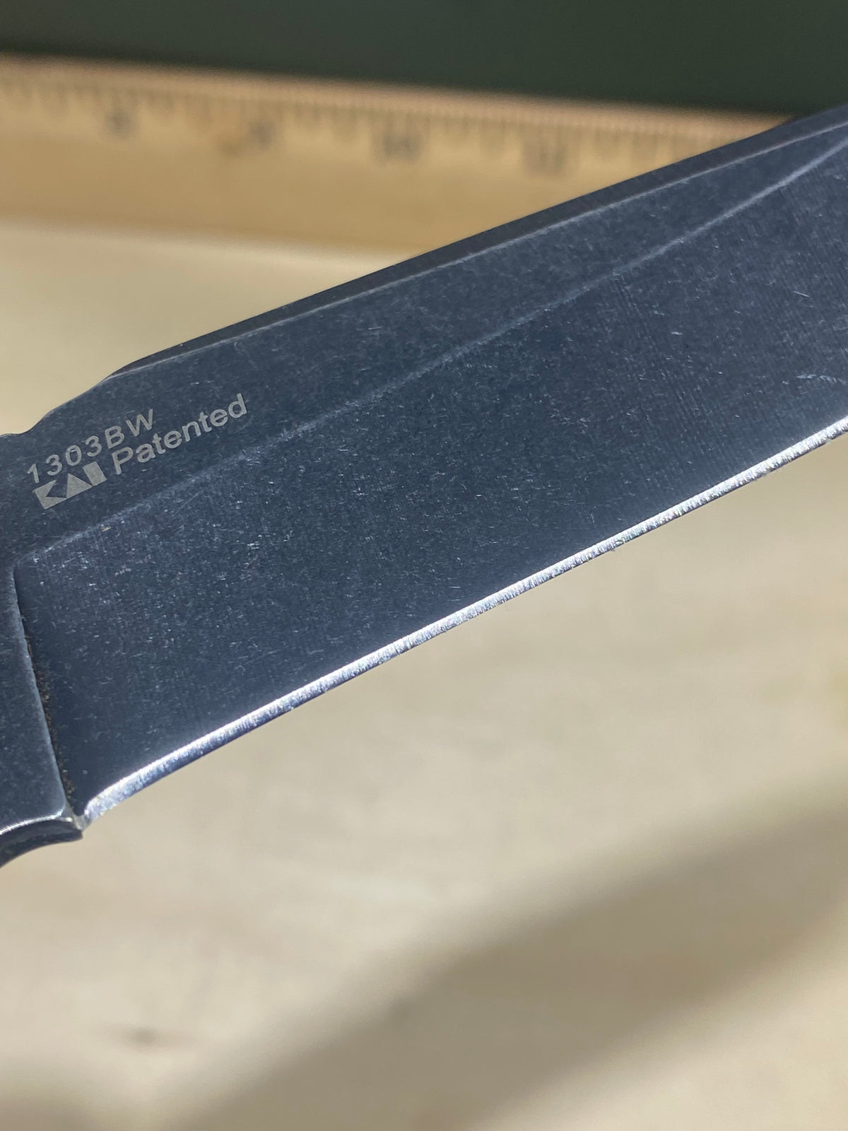 Kershaw Manifold A/O 1303BW #40. Light Usage.