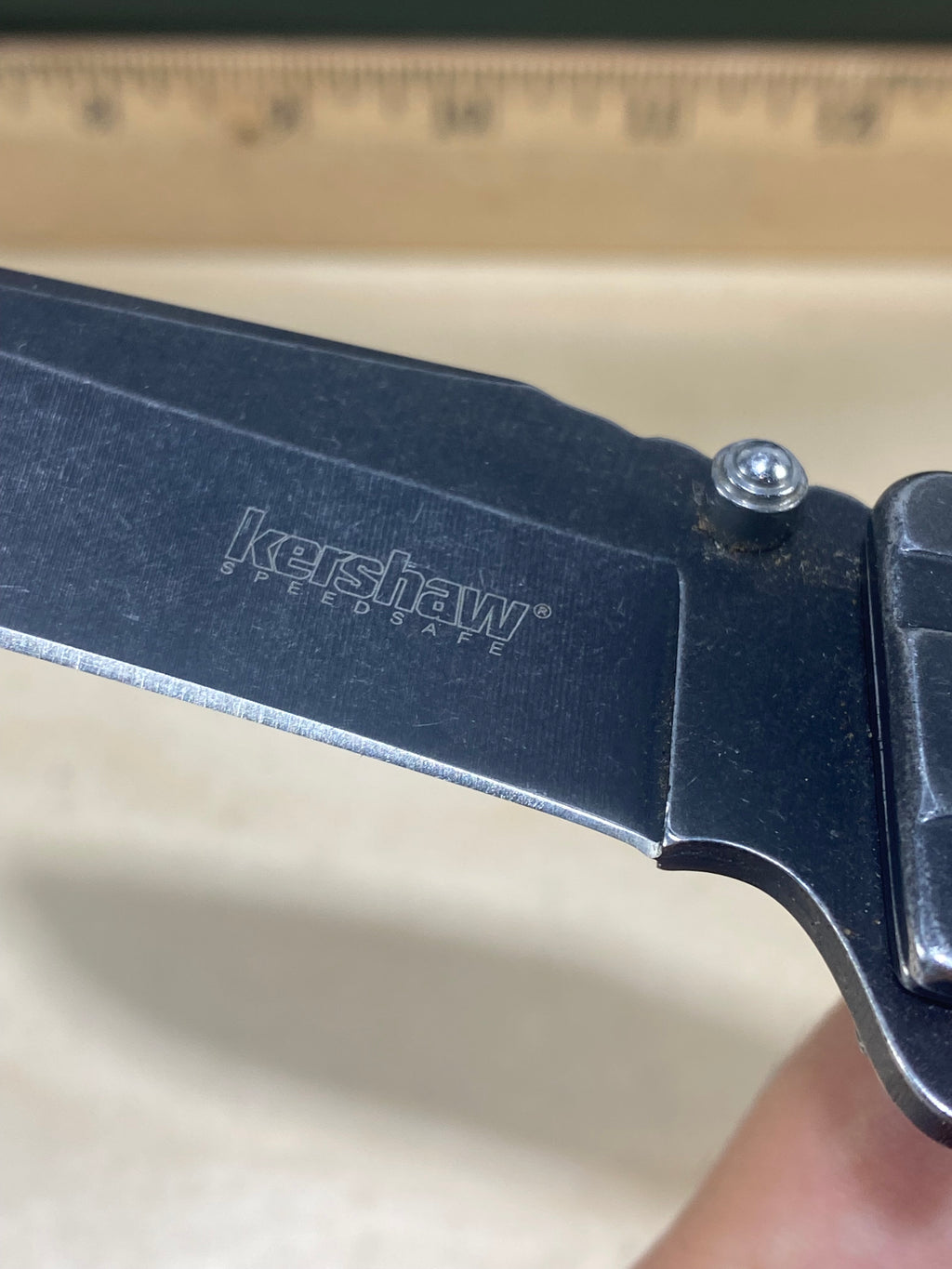 Kershaw Manifold A/O 1303BW #40. Light Usage.