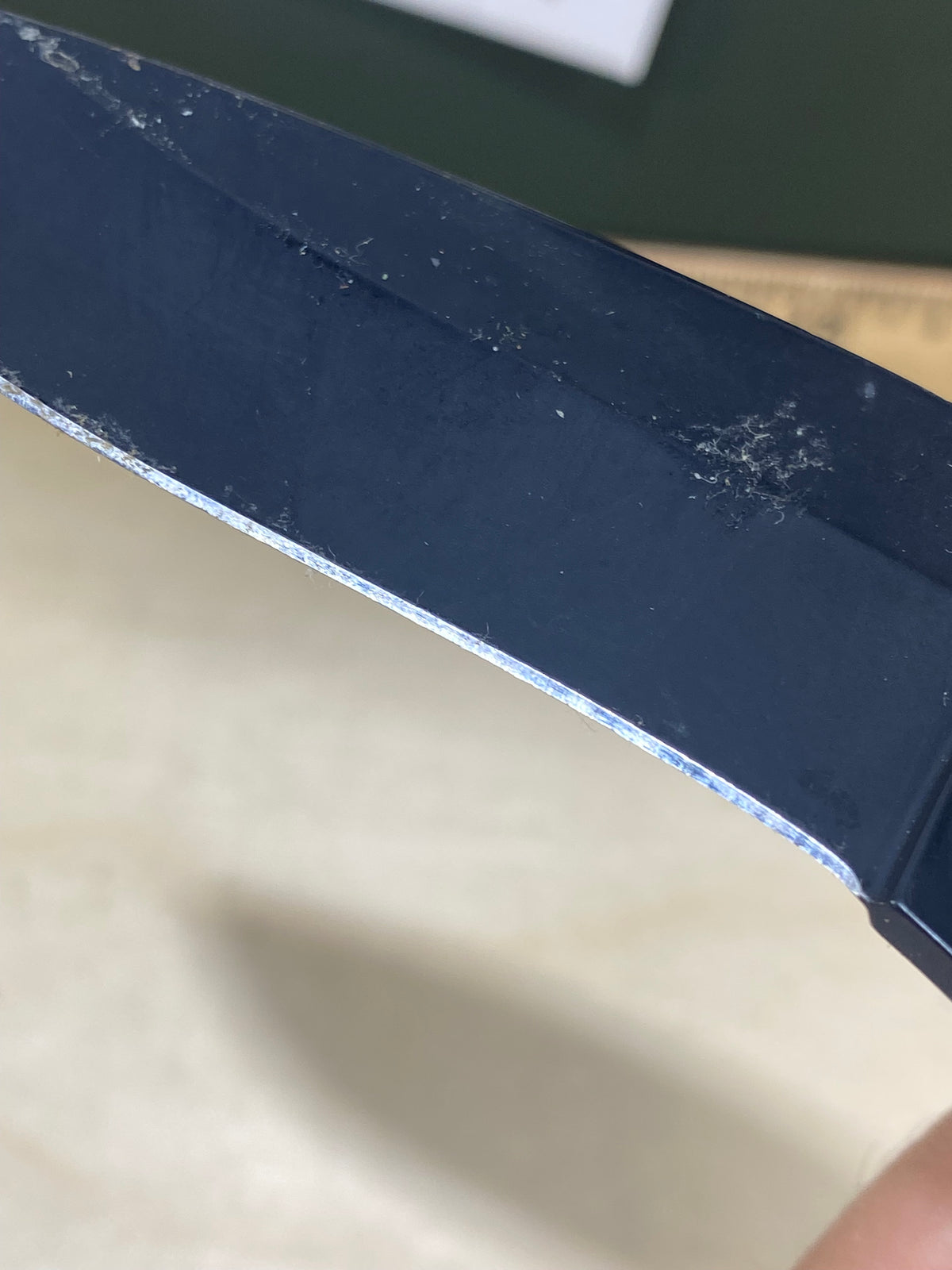 Kershaw Blur 1670OLBLK #57. Light Usage. Dirty. Blade has some scratches on. Dings on blade.