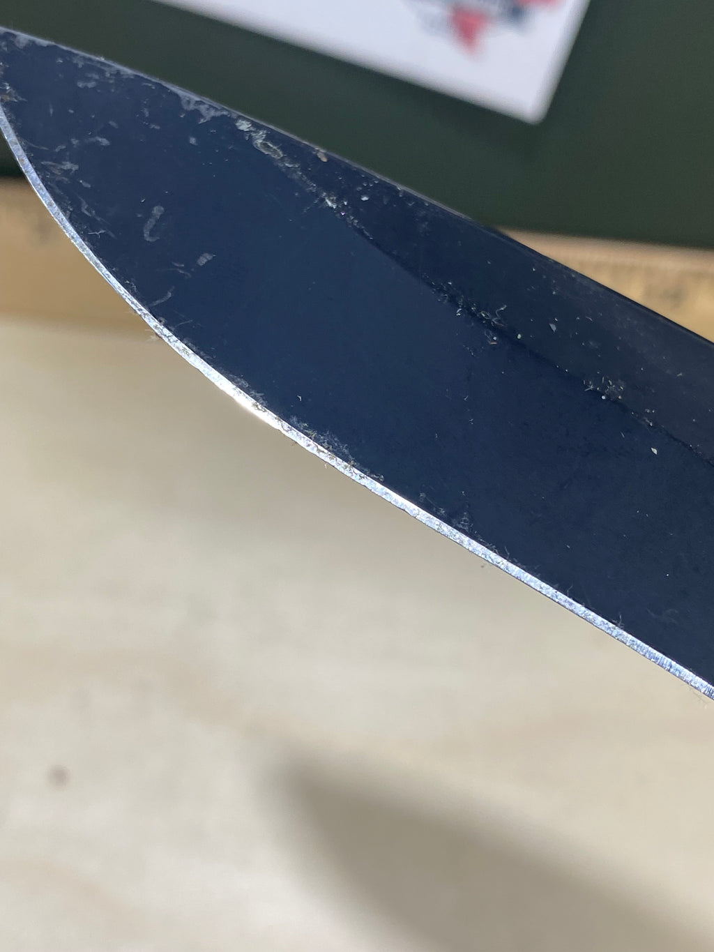 Kershaw Blur 1670OLBLK #57. Light Usage. Dirty. Blade has some scratches on. Dings on blade.