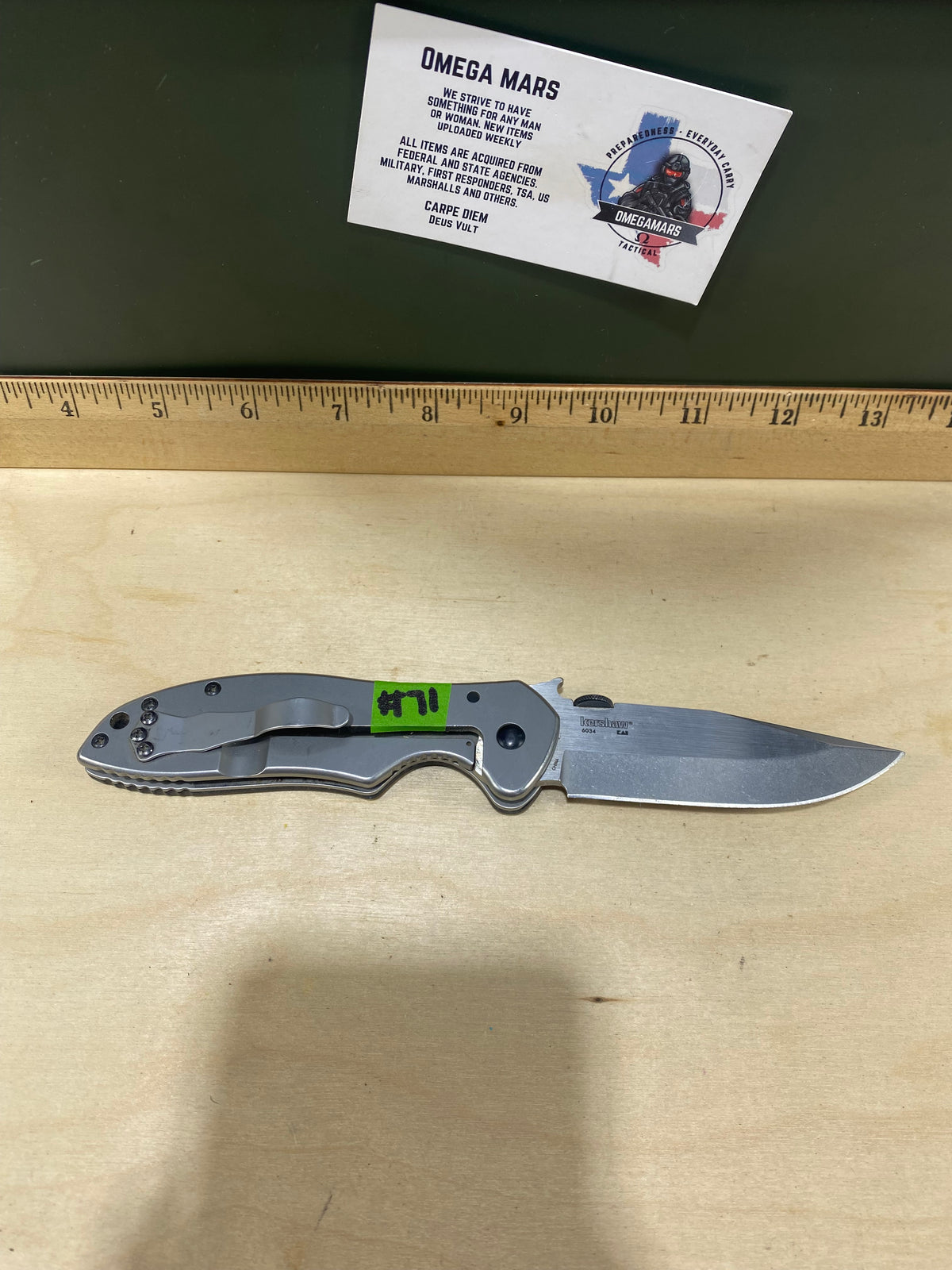 Kershaw CQC-6K 6034 #71. Light Usage. Ding on blade. Pocket clip little bent out.