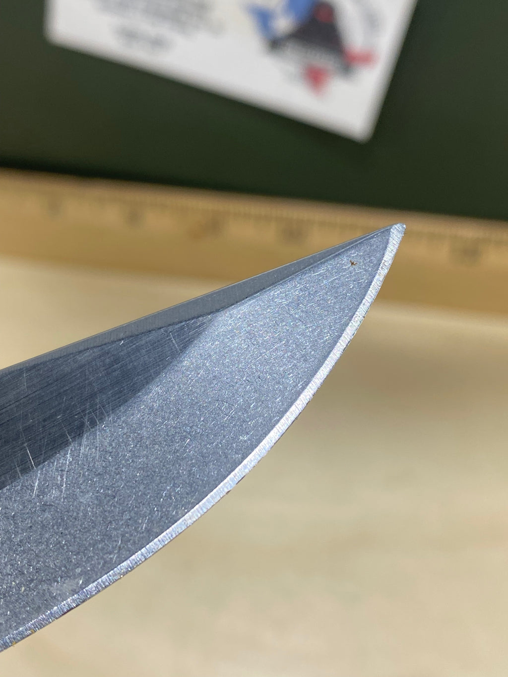 Kershaw CQC-6K 6034 #71. Light Usage. Ding on blade. Pocket clip little bent out.