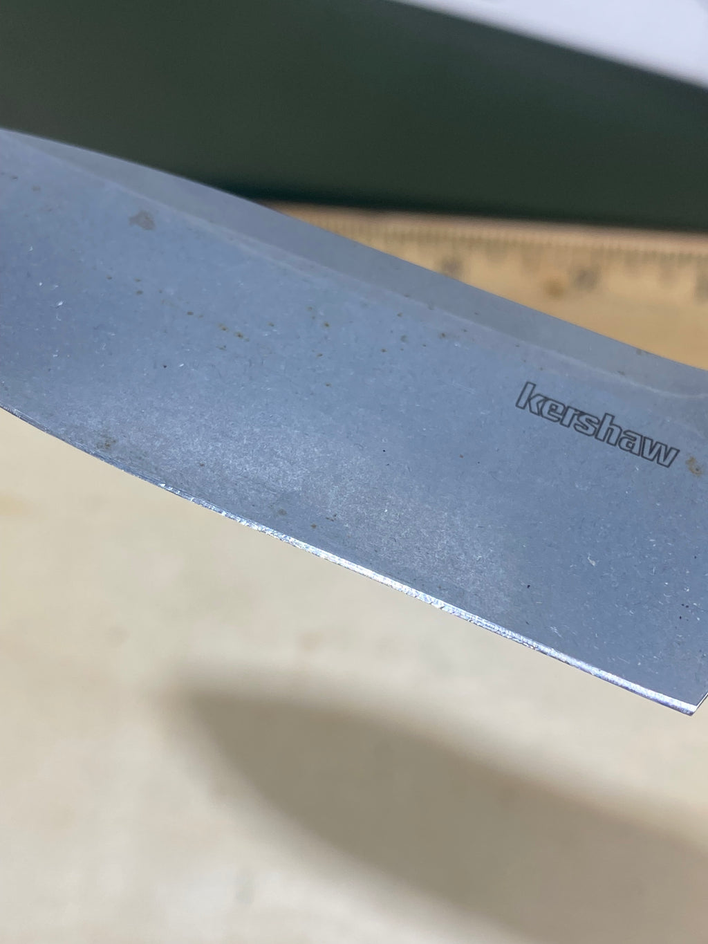 Kershaw Broadside 2052 #89. Light Usage. Possible rust.
