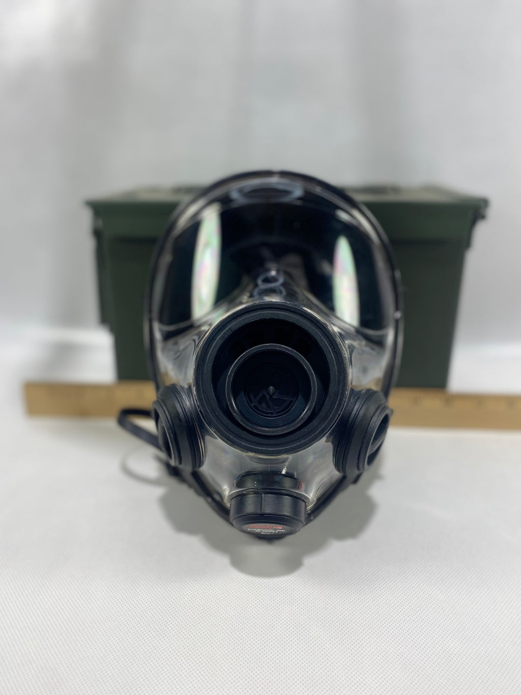Mestel SGE 400/3 Full Face Mask. Made in Italy. NEW - No Indication of Usage. Medium-Large. Expired Warranty. New old stock.