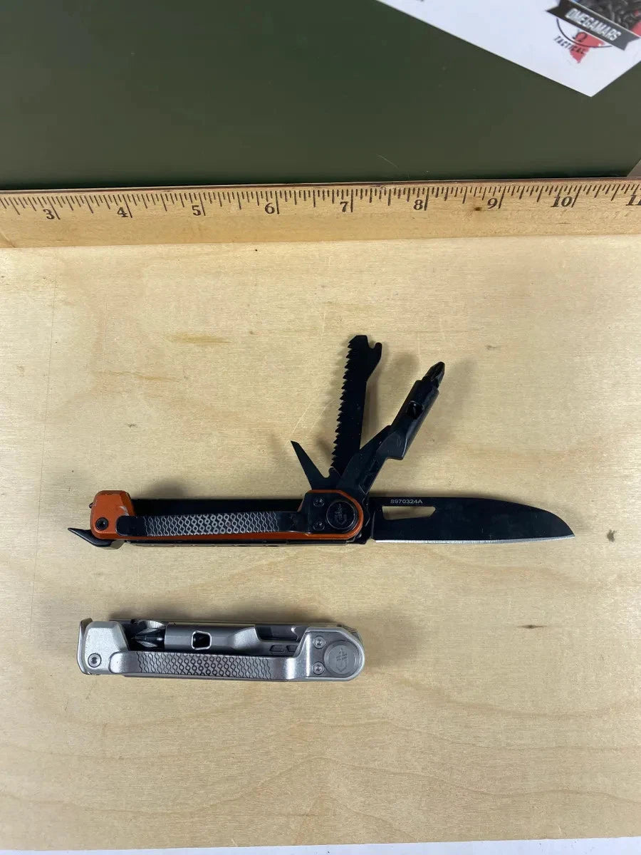 GERBER Armbar Trade EDC Pocket Knife Multitool - Light Usage