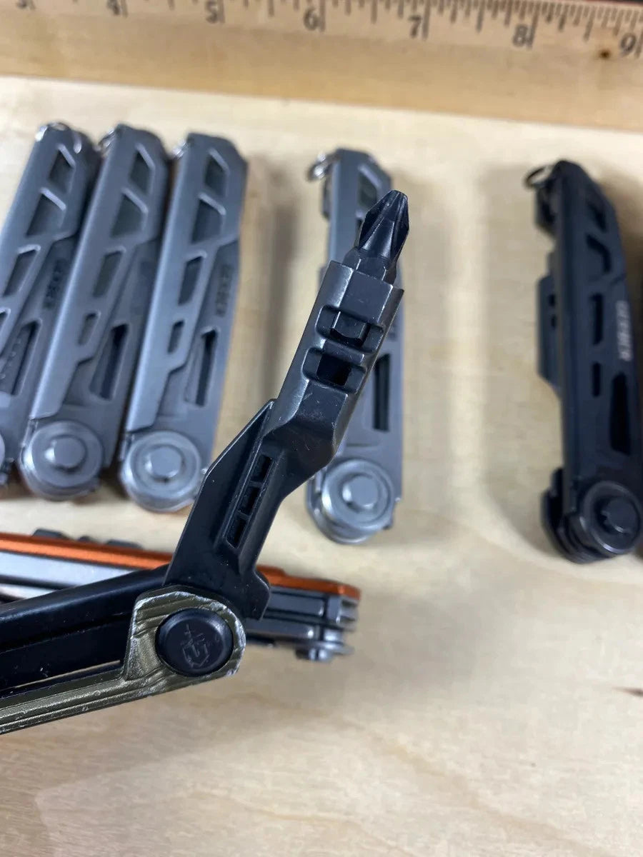 GERBER Armbar Slim Drive EDC Pocket Knife Multitool - Light Usage