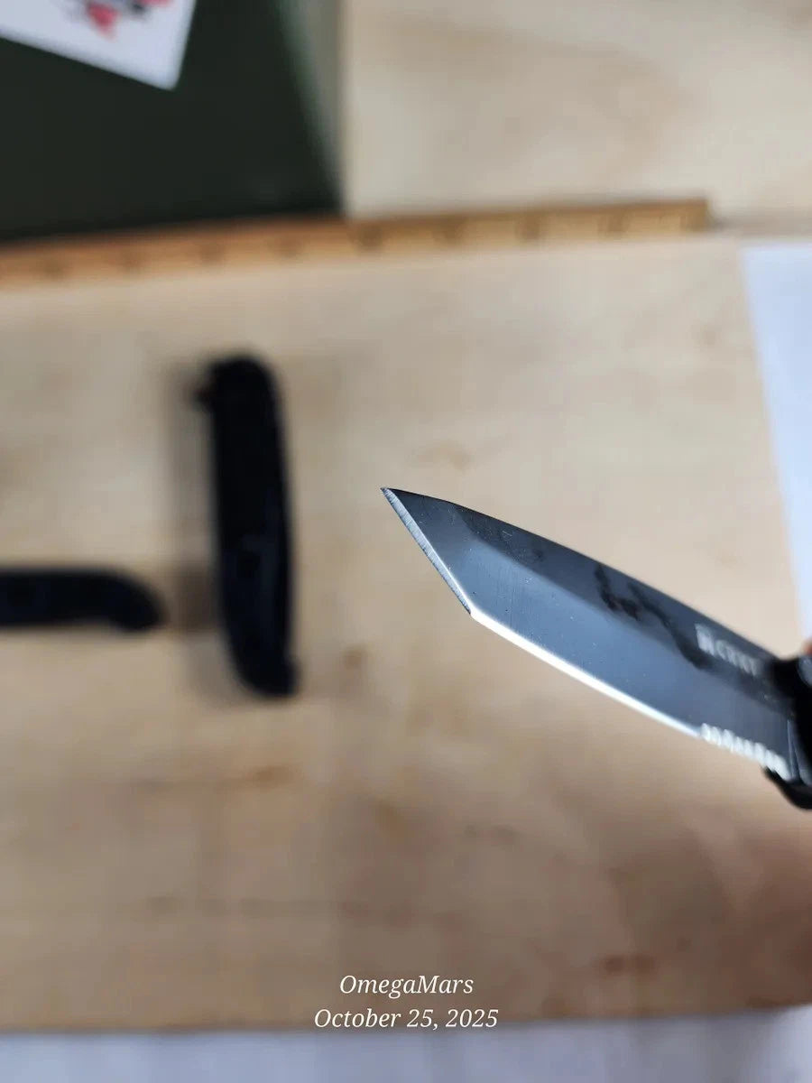 CRKT M16-10KZ - LIGHT USAGE